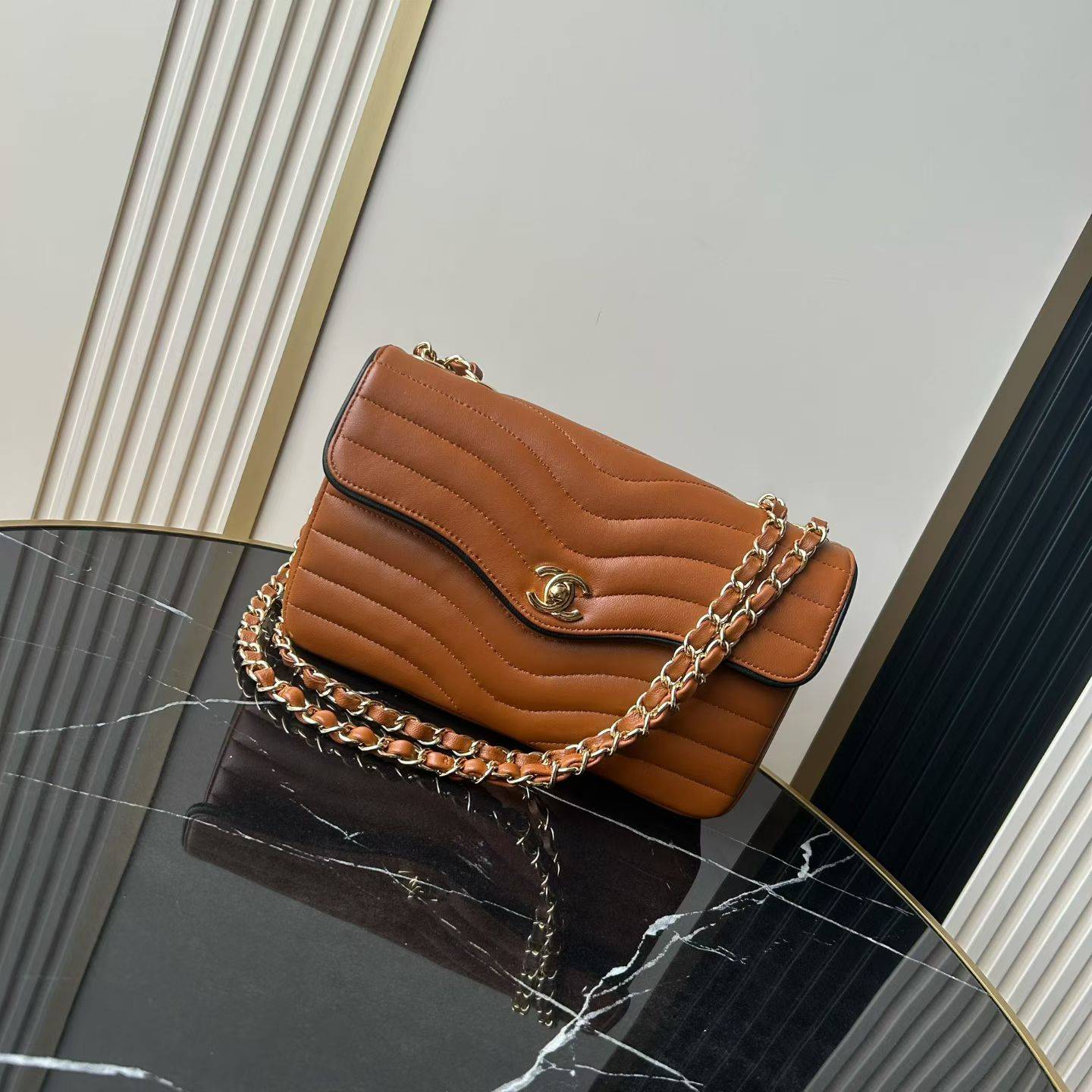 シャネル CHANEL マトラッセ チェーンショルダーバッグ キャビアスキン ブラック ゴールド金具 レディース - 画像 10