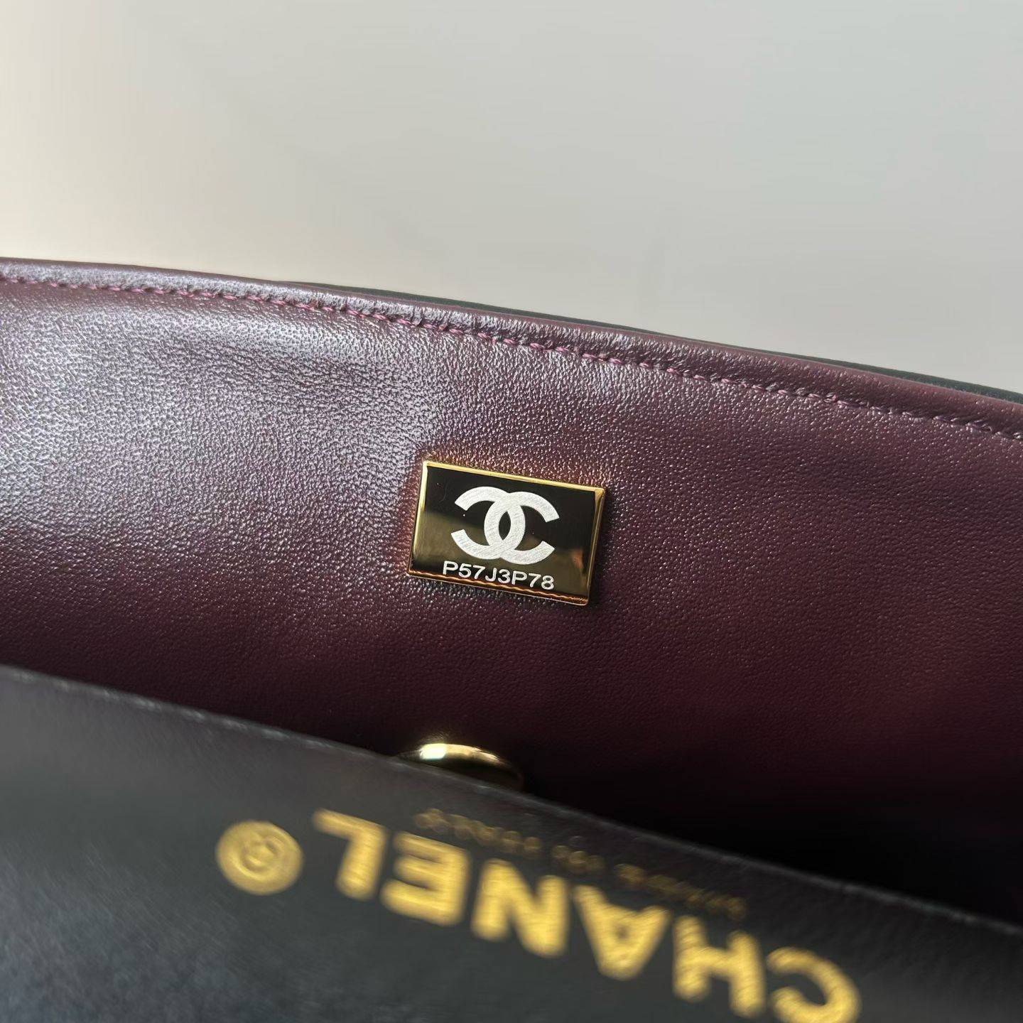 シャネル CHANEL マトラッセ チェーンショルダーバッグ キャビアスキン ブラック ゴールド金具 レディース - 画像 11