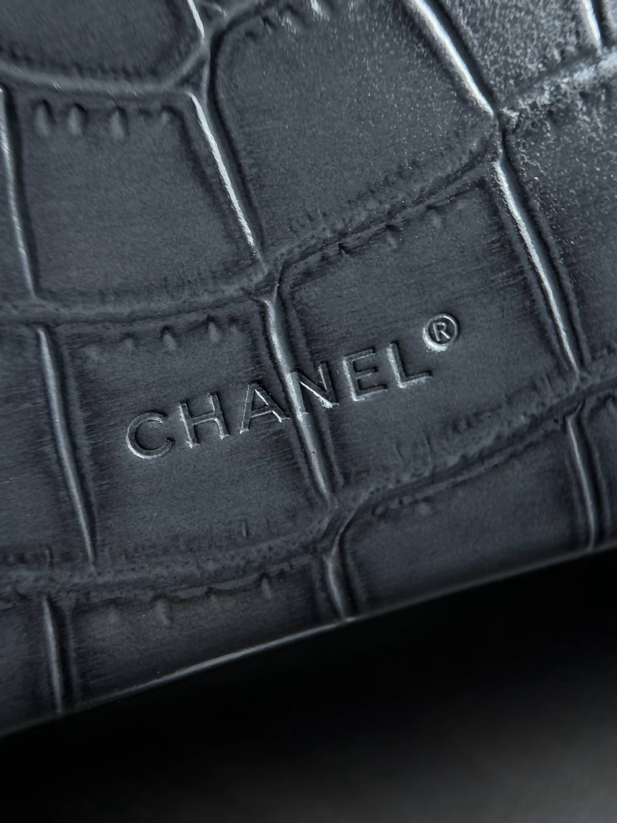 シャネル CHANEL 6473 マトラッセ フラップバッグ キャビアスキン プッシュロック ゴールド金具 ブラック レ - 画像 6