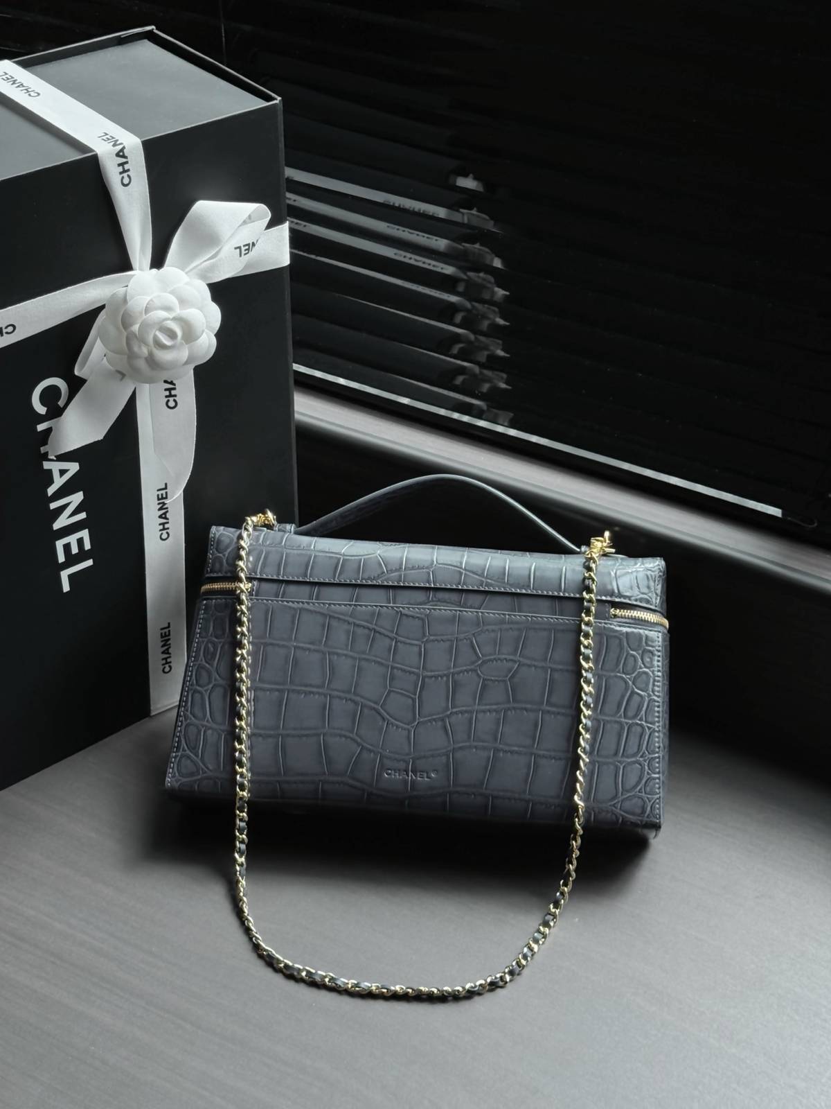 シャネル CHANEL 6473 マトラッセ フラップバッグ キャビアスキン プッシュロック ゴールド金具 ブラック レ - 画像 9