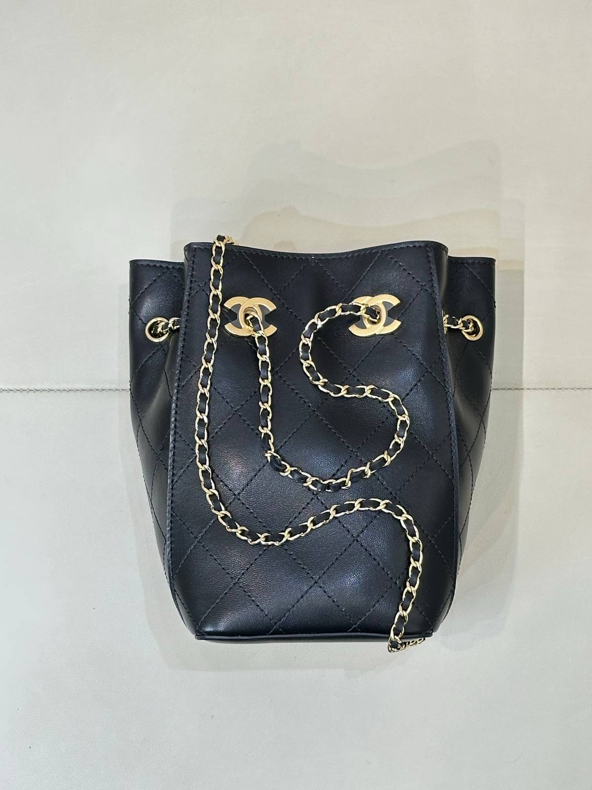 シャネル 5359 マトラッセ ミニバケットバッグ キャビアスキン ゴールド金具 チェーンショルダー ブラック レディー - 画像 8