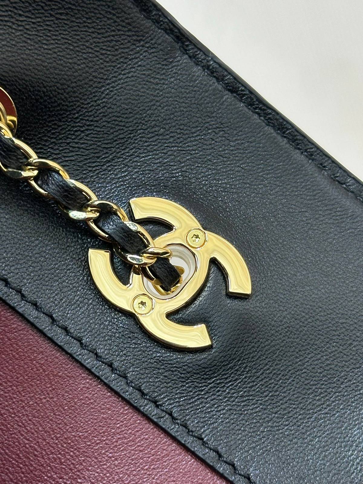 シャネル 5359 マトラッセ ミニバケットバッグ キャビアスキン ゴールド金具 チェーンショルダー ブラック レディー - 画像 10