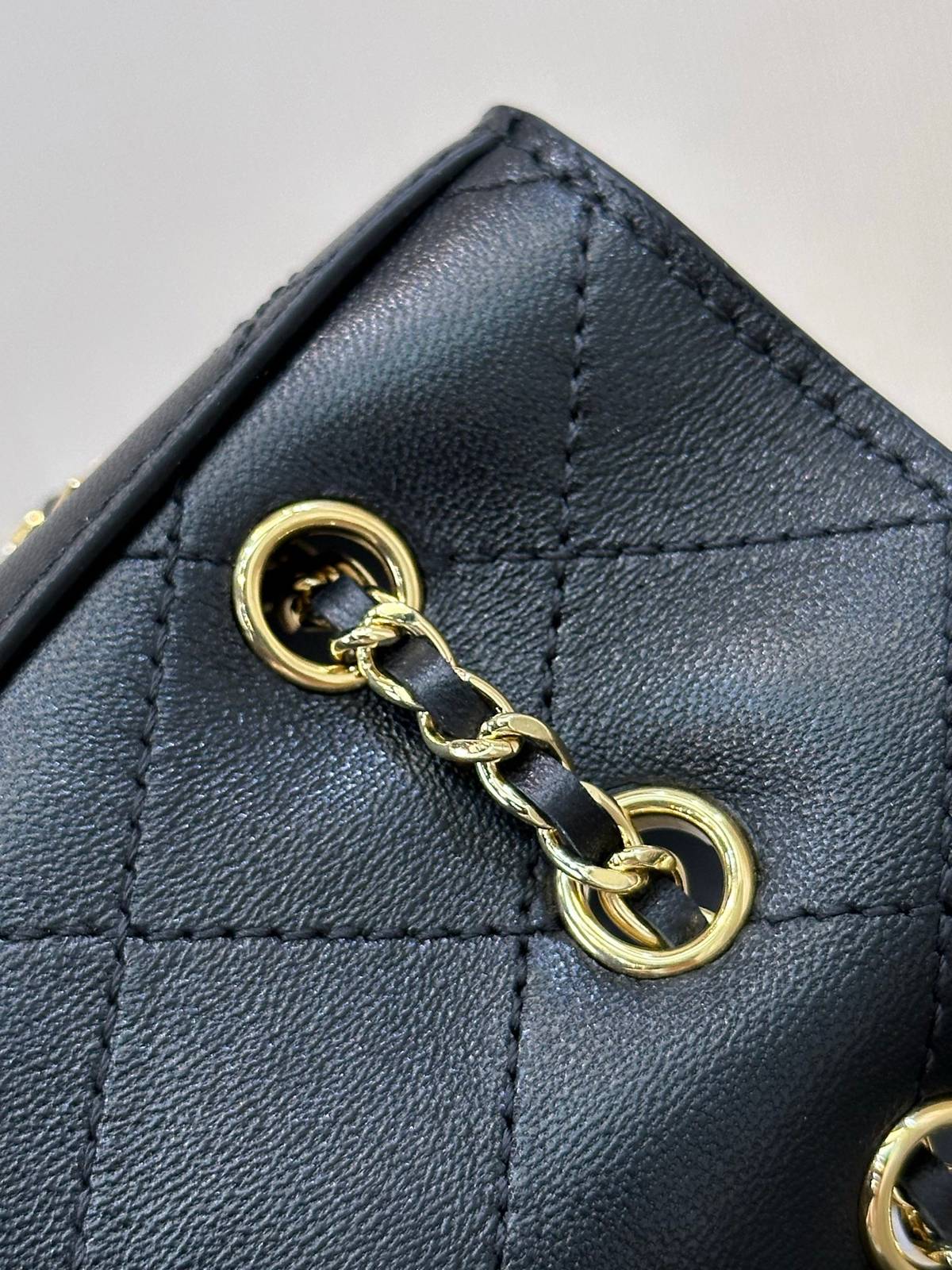 シャネル 5359 マトラッセ ミニバケットバッグ キャビアスキン ゴールド金具 チェーンショルダー ブラック レディー - 画像 19
