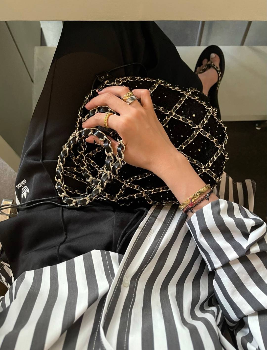 シャネル CHANEL マトラッセ キャビアスキン チェーンショルダーバッグ ブラック ゴールド金具 レディース - 画像 3