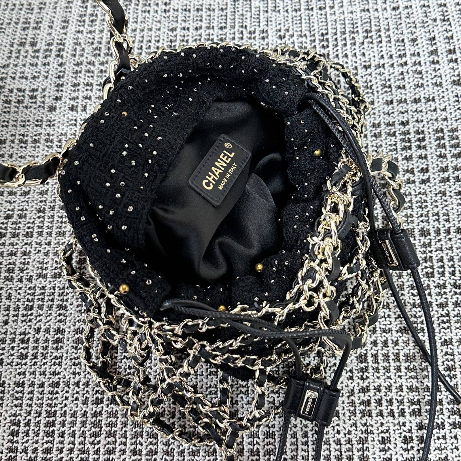 シャネル CHANEL マトラッセ キャビアスキン チェーンショルダーバッグ ブラック ゴールド金具 レディース - 画像 13