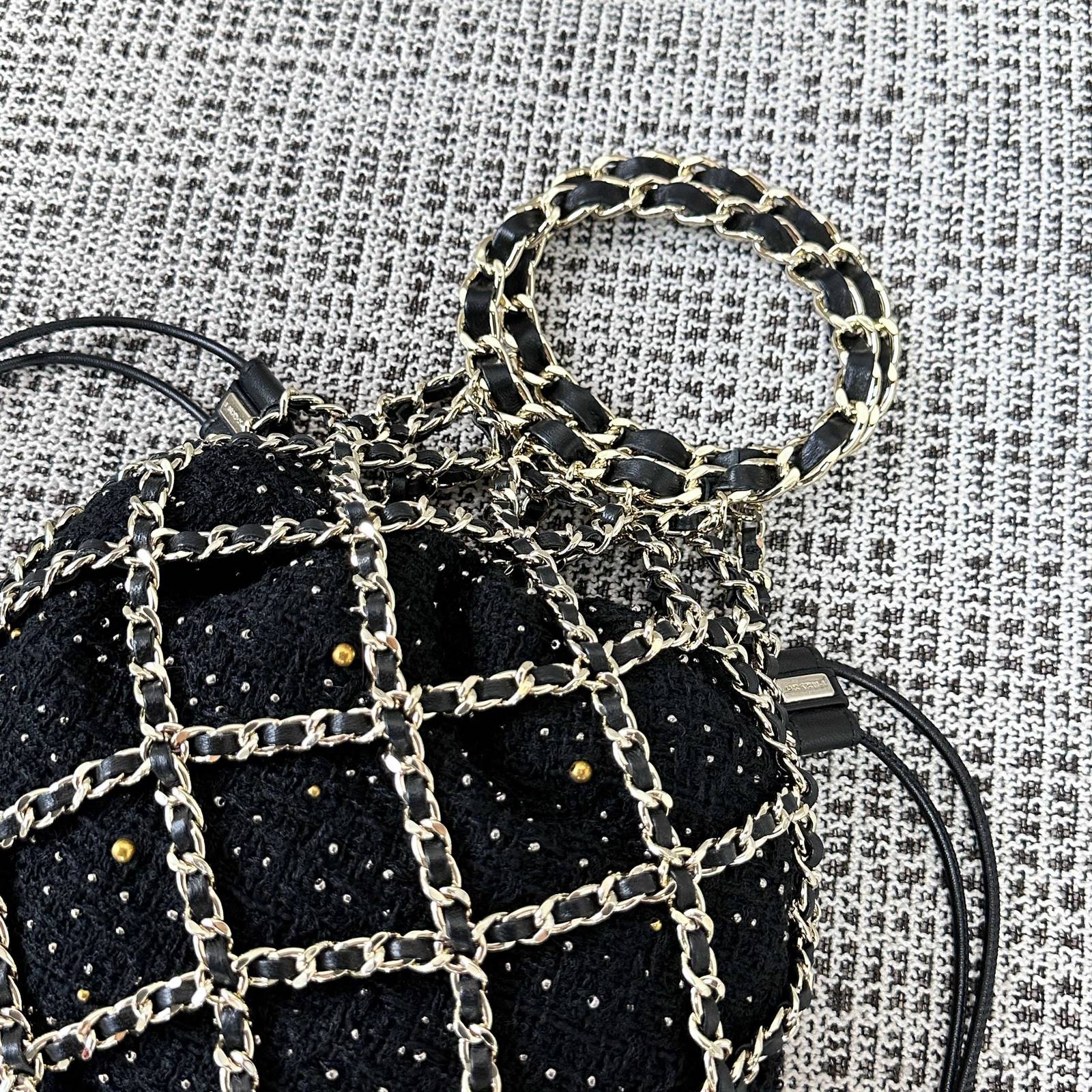 シャネル CHANEL マトラッセ キャビアスキン チェーンショルダーバッグ ブラック ゴールド金具 レディース - 画像 16