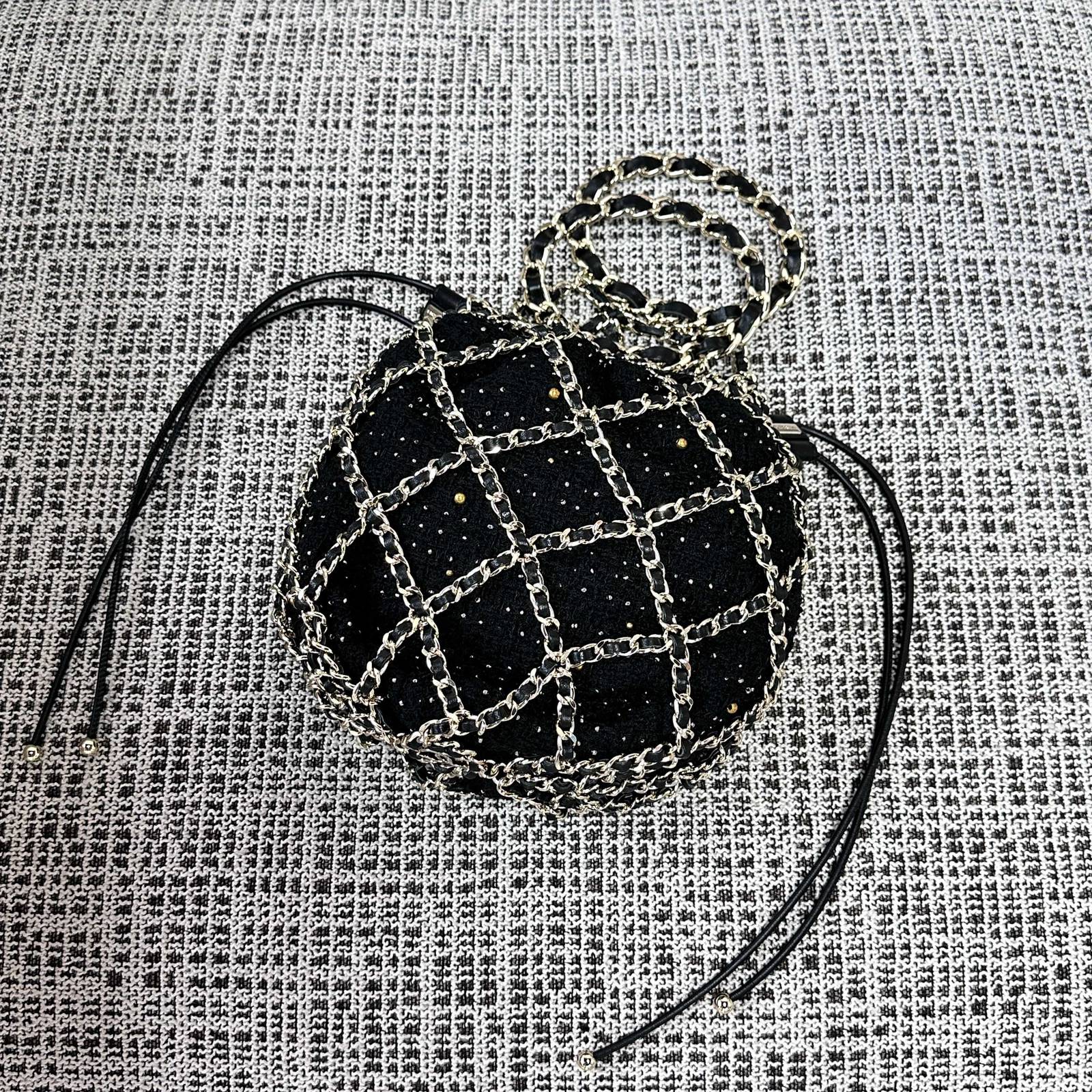 シャネル CHANEL マトラッセ キャビアスキン チェーンショルダーバッグ ブラック ゴールド金具 レディース - 画像 17