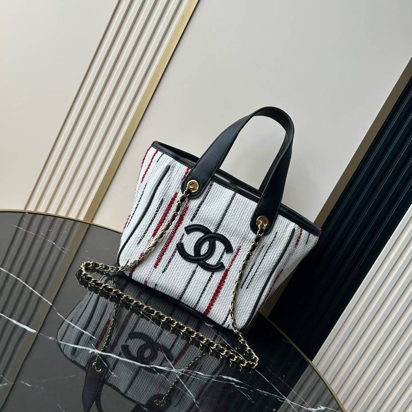 シャネル CHANEL マトラッセ フラップバッグ チェーンショルダー ホワイト ブラック ゴールド金具 レディース - 画像 10