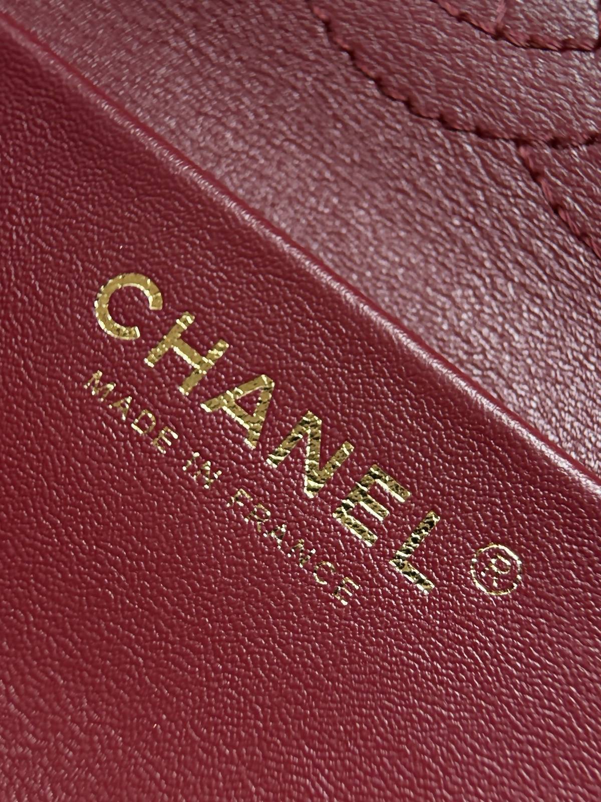 シャネル CHANEL マトラッセ キャビアスキン チェーンショルダーバッグ 2WAY ブラック ホワイト ゴールド金具 - 画像 2