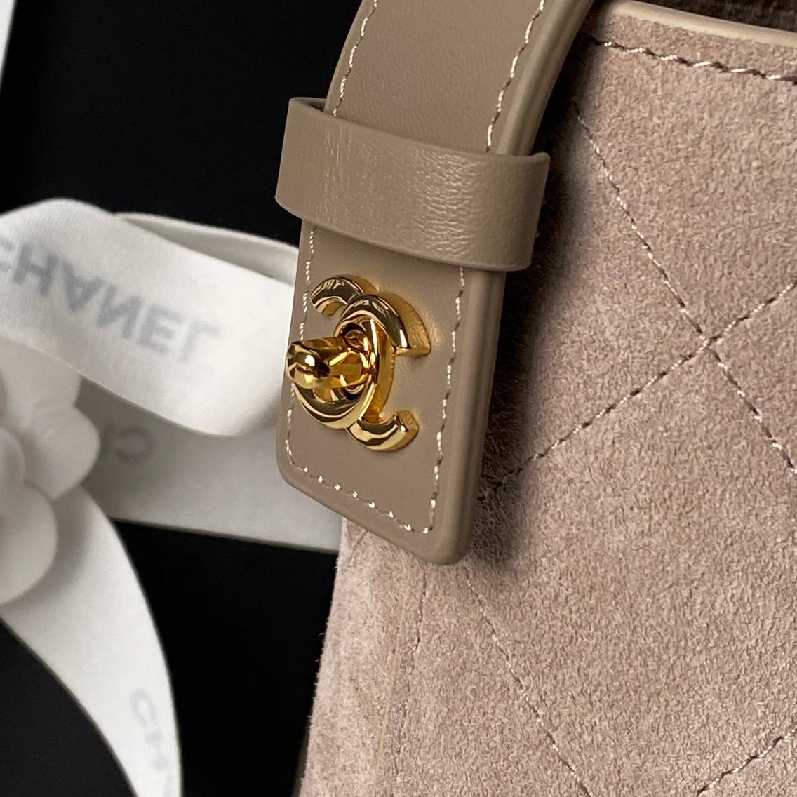 シャネル CHANEL マトラッセ ラムスキン チェーンショルダーバッグ ブラック ゴールド金具 レディース - 画像 16