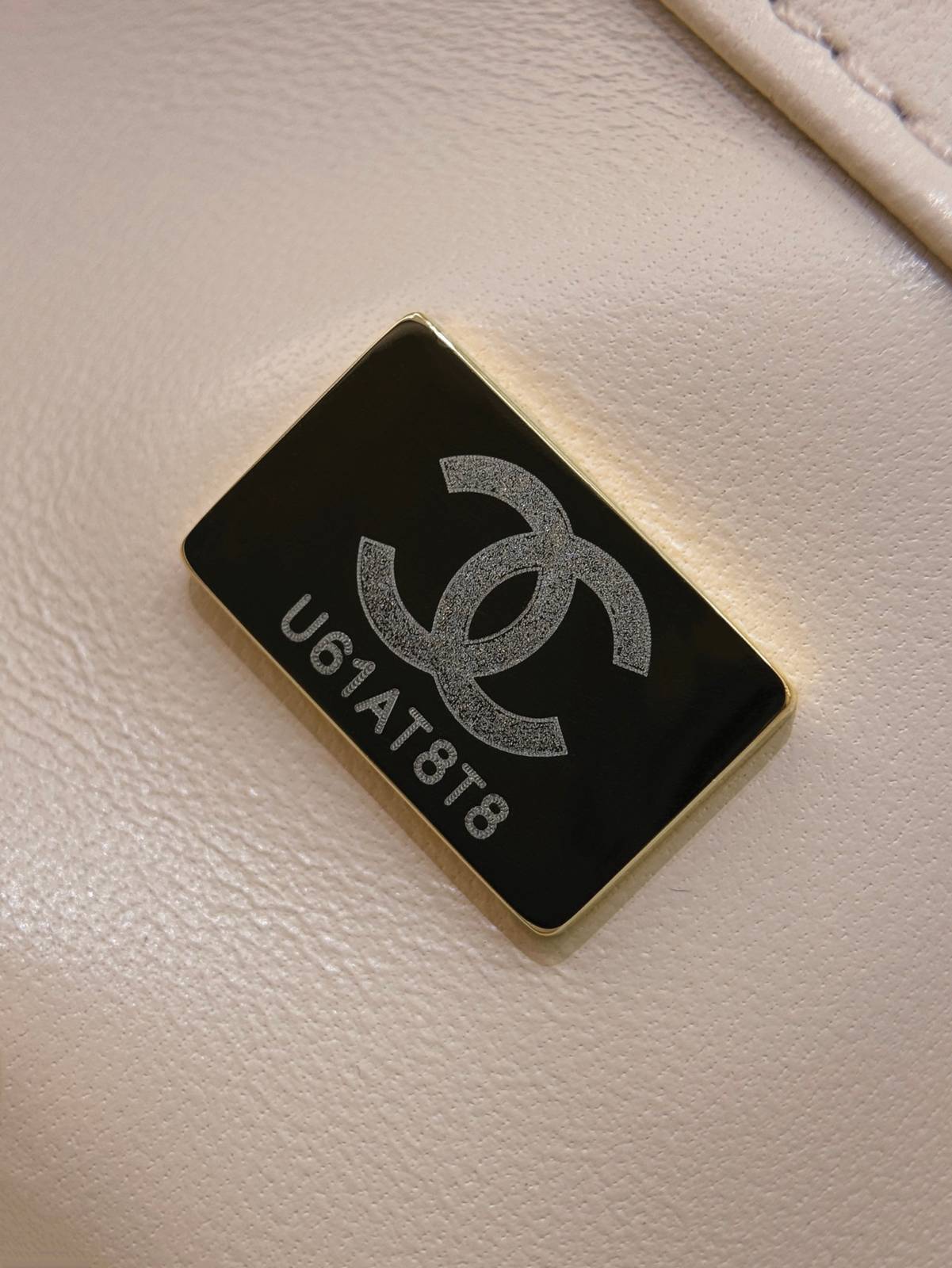 シャネル CHANEL マトラッセ デカマトラッセ フラップバッグ ブラック ホワイト ブラック金具 2WAY レディー - 画像 2