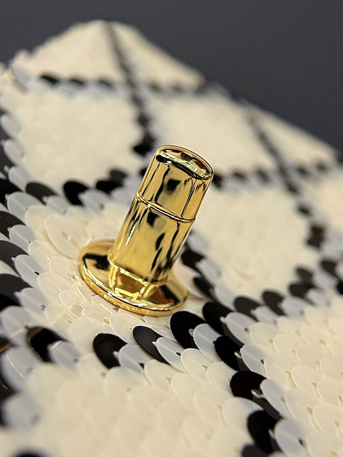 シャネル CHANEL マトラッセ デカマトラッセ フラップバッグ ブラック ホワイト ブラック金具 2WAY レディー - 画像 7