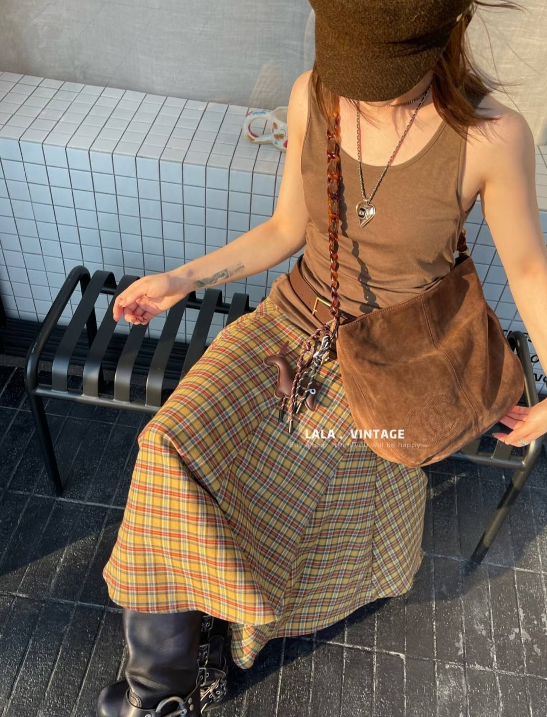 シャネル CHANEL マトラッセ ラムスキン チェーンショルダーバッグ ブラック ベージュ ブラウン ヴィンテージ ゴ - 画像 13