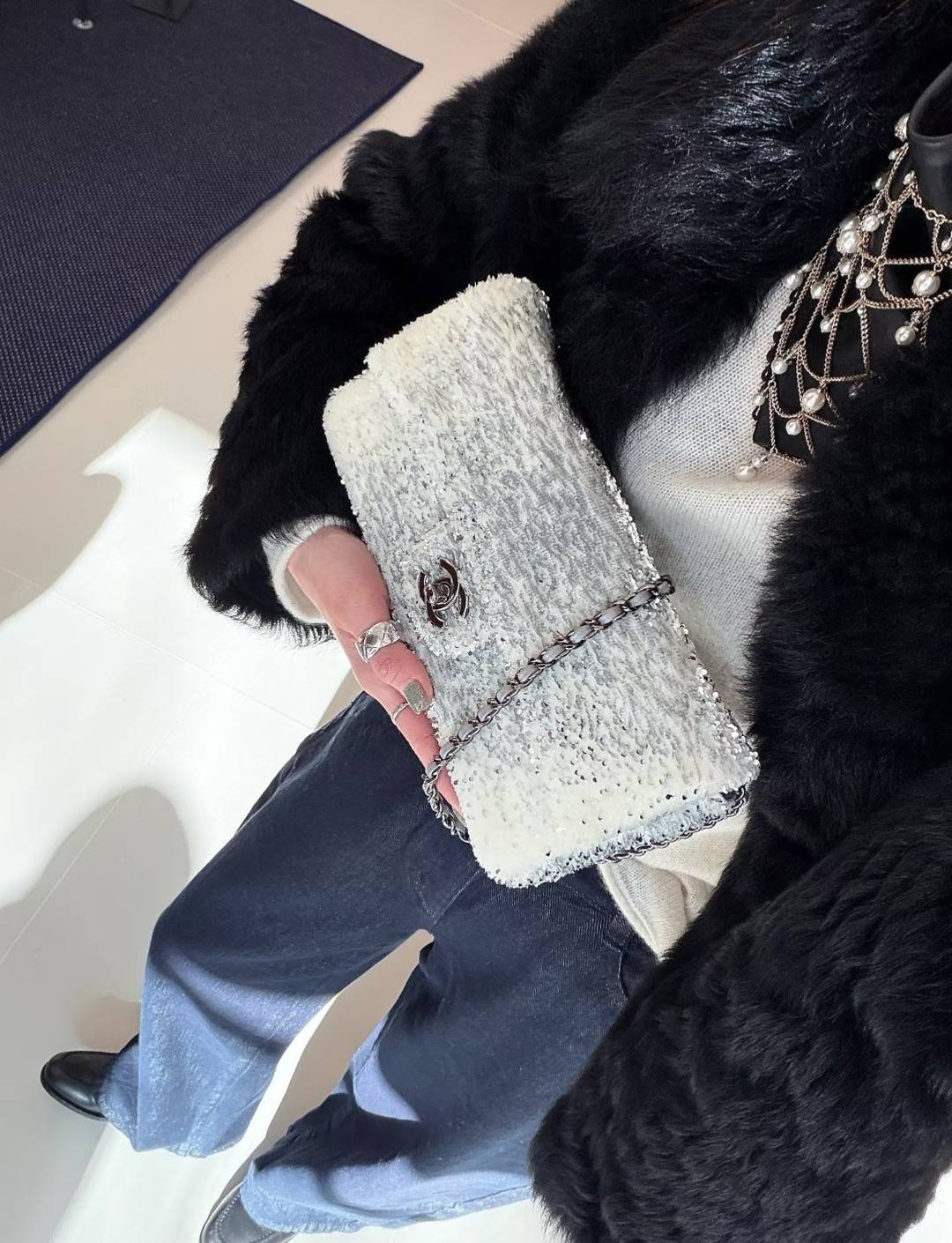 シャネル CHANEL 2424 キャビアスキン チェーンウォレット ブラック ブラック金具 ターンロック ミラー付き - 画像 11