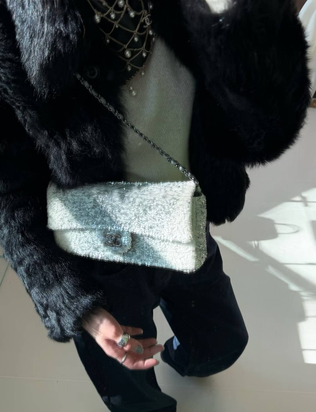シャネル CHANEL 2424 キャビアスキン チェーンウォレット ブラック ブラック金具 ターンロック ミラー付き - 画像 12