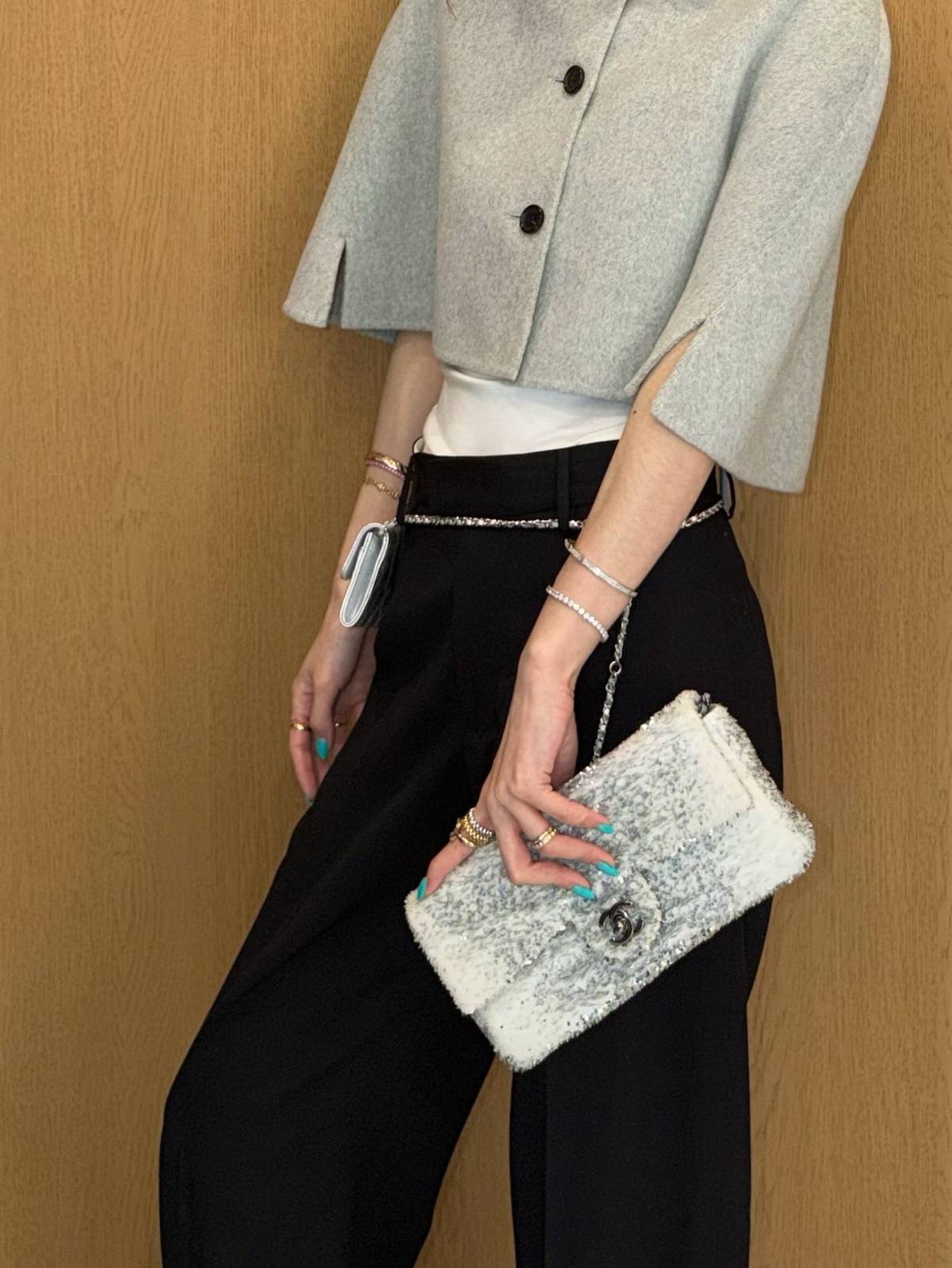 シャネル CHANEL 2424 キャビアスキン チェーンウォレット ブラック ブラック金具 ターンロック ミラー付き - 画像 14