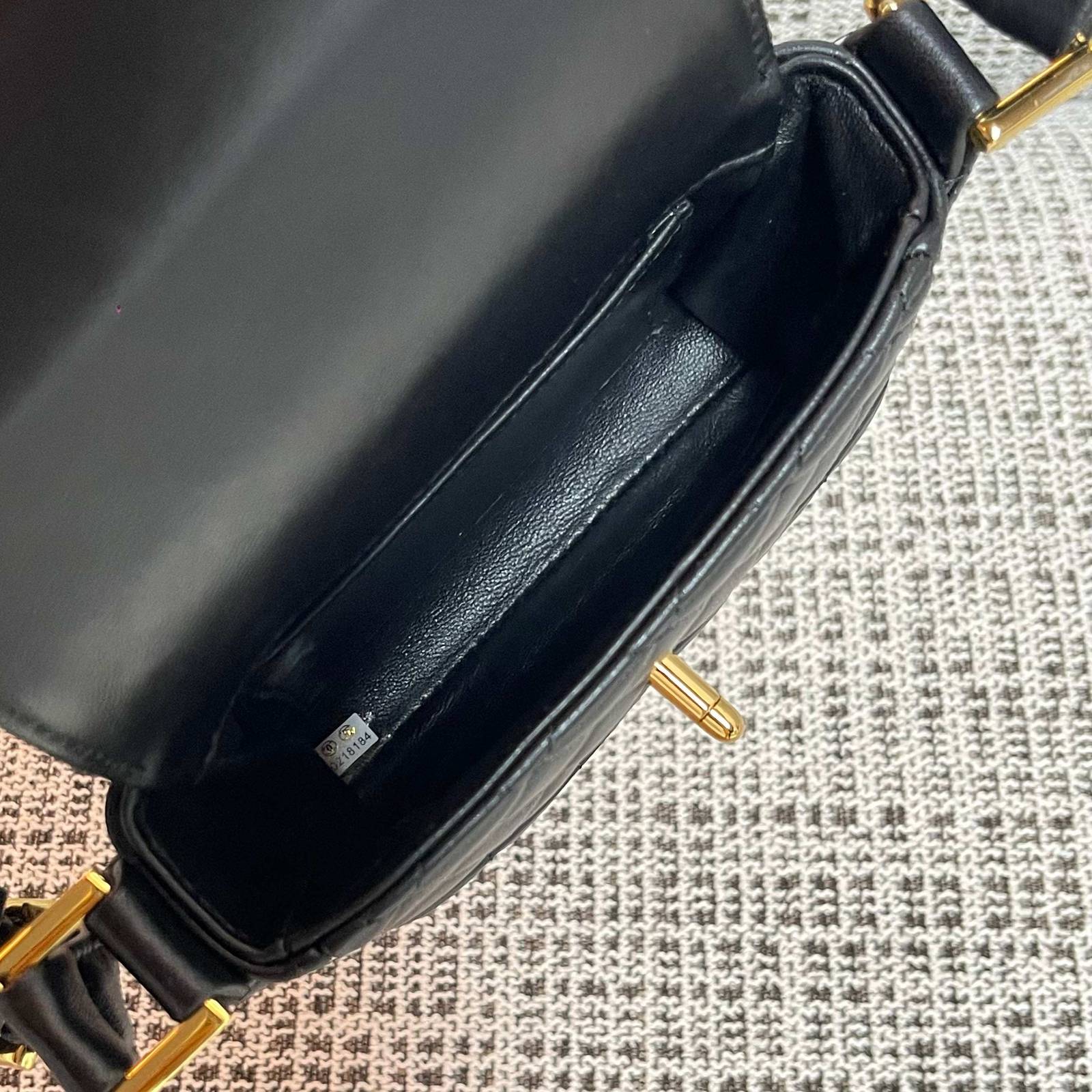 シャネル CHANEL マトラッセ ミニチェーンショルダーバッグ ブラック ゴールド金具 レディース - 画像 3