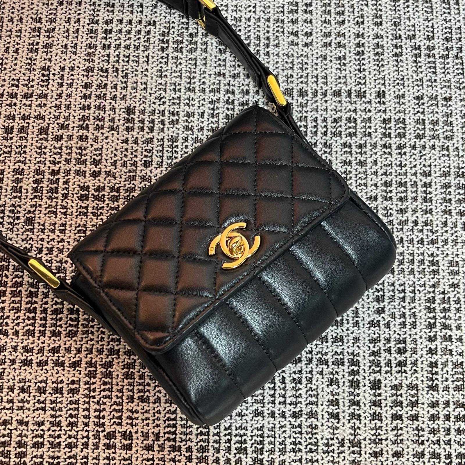 シャネル CHANEL マトラッセ ミニチェーンショルダーバッグ ブラック ゴールド金具 レディース - 画像 6