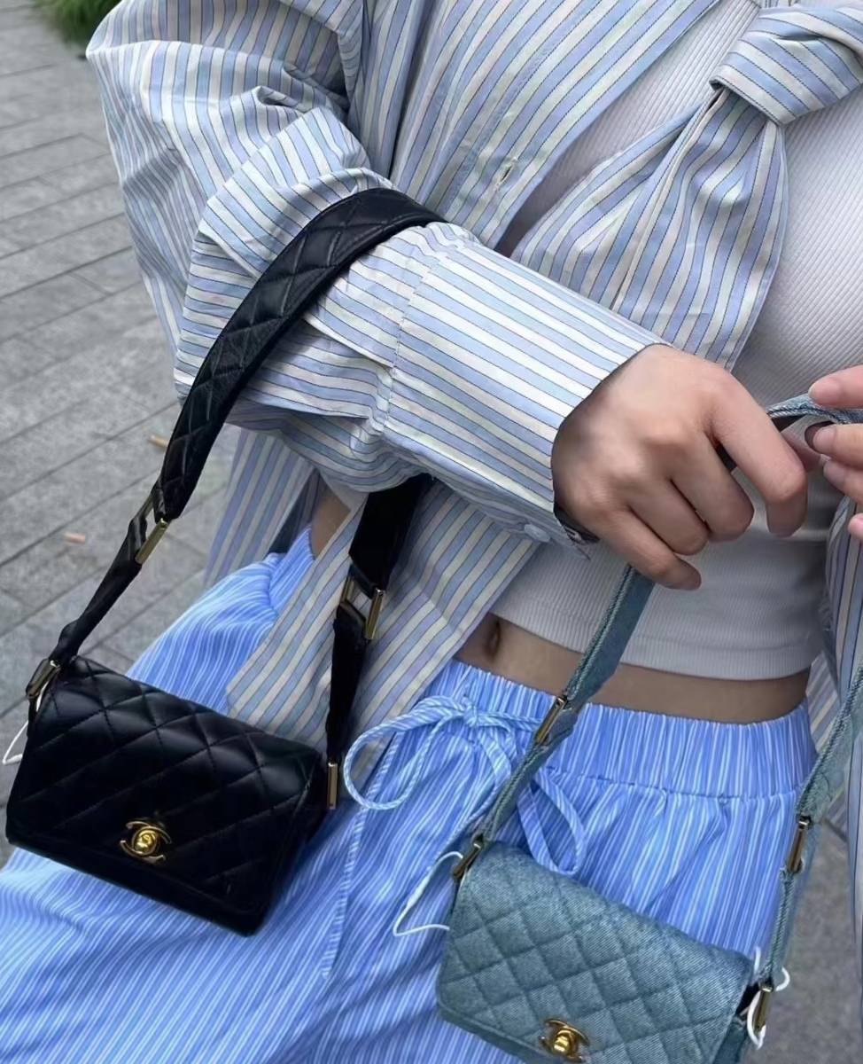 シャネル CHANEL マトラッセ ミニチェーンショルダーバッグ ブラック ゴールド金具 レディース - 画像 10