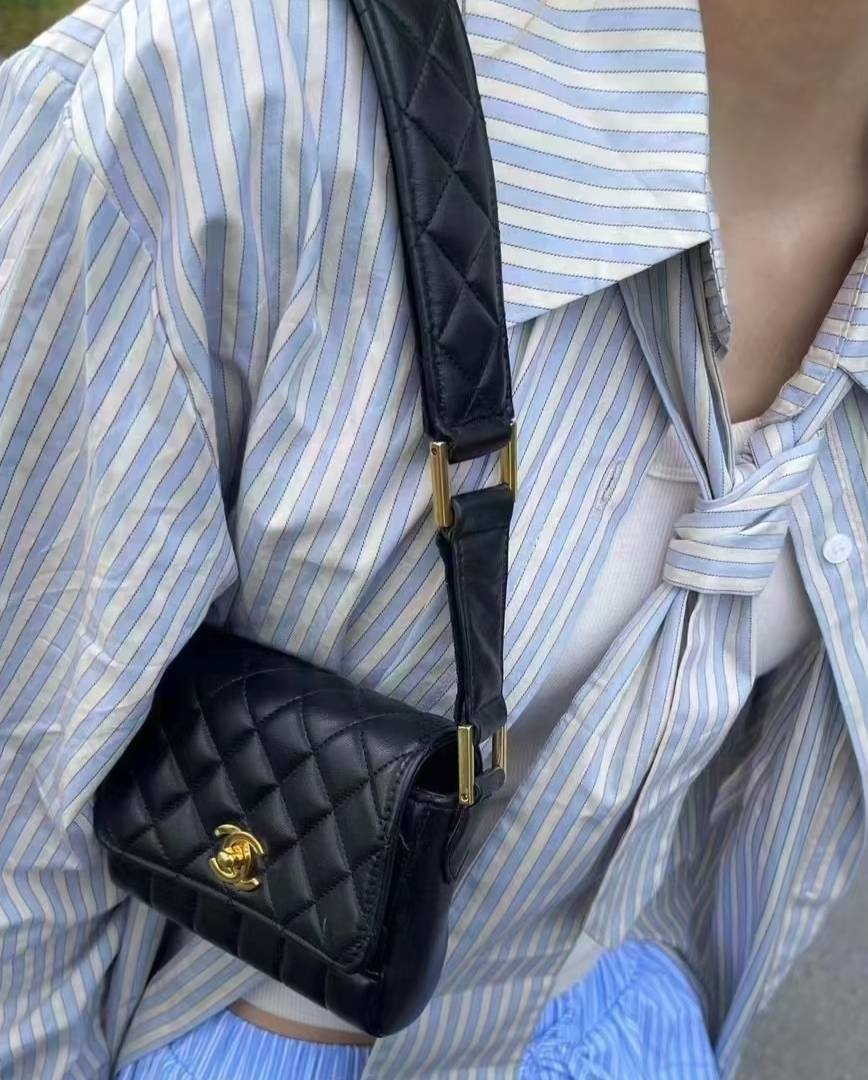 シャネル CHANEL マトラッセ ミニチェーンショルダーバッグ ブラック ゴールド金具 レディース - 画像 11