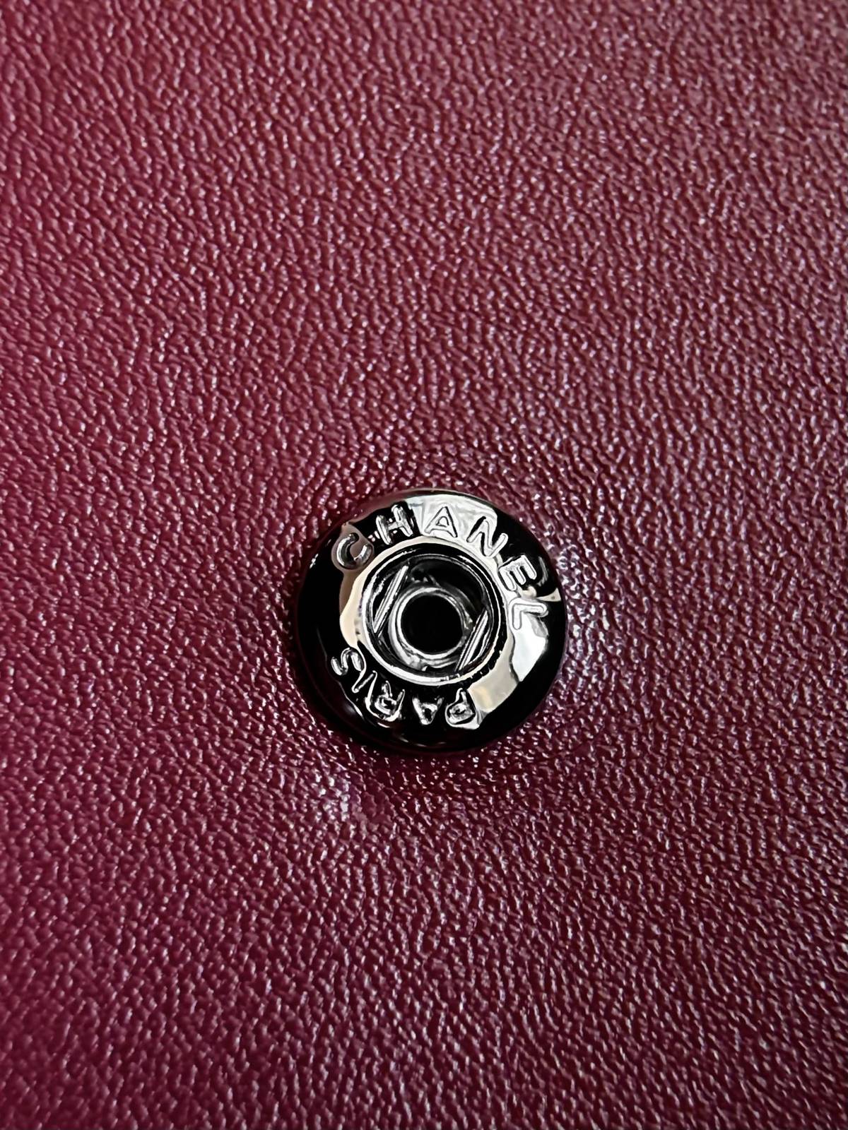 シャネル CHANEL マトラッセ キャビアスキン チェーンショルダーバッグ レディース ブラック ゴールド金具 - 画像 4