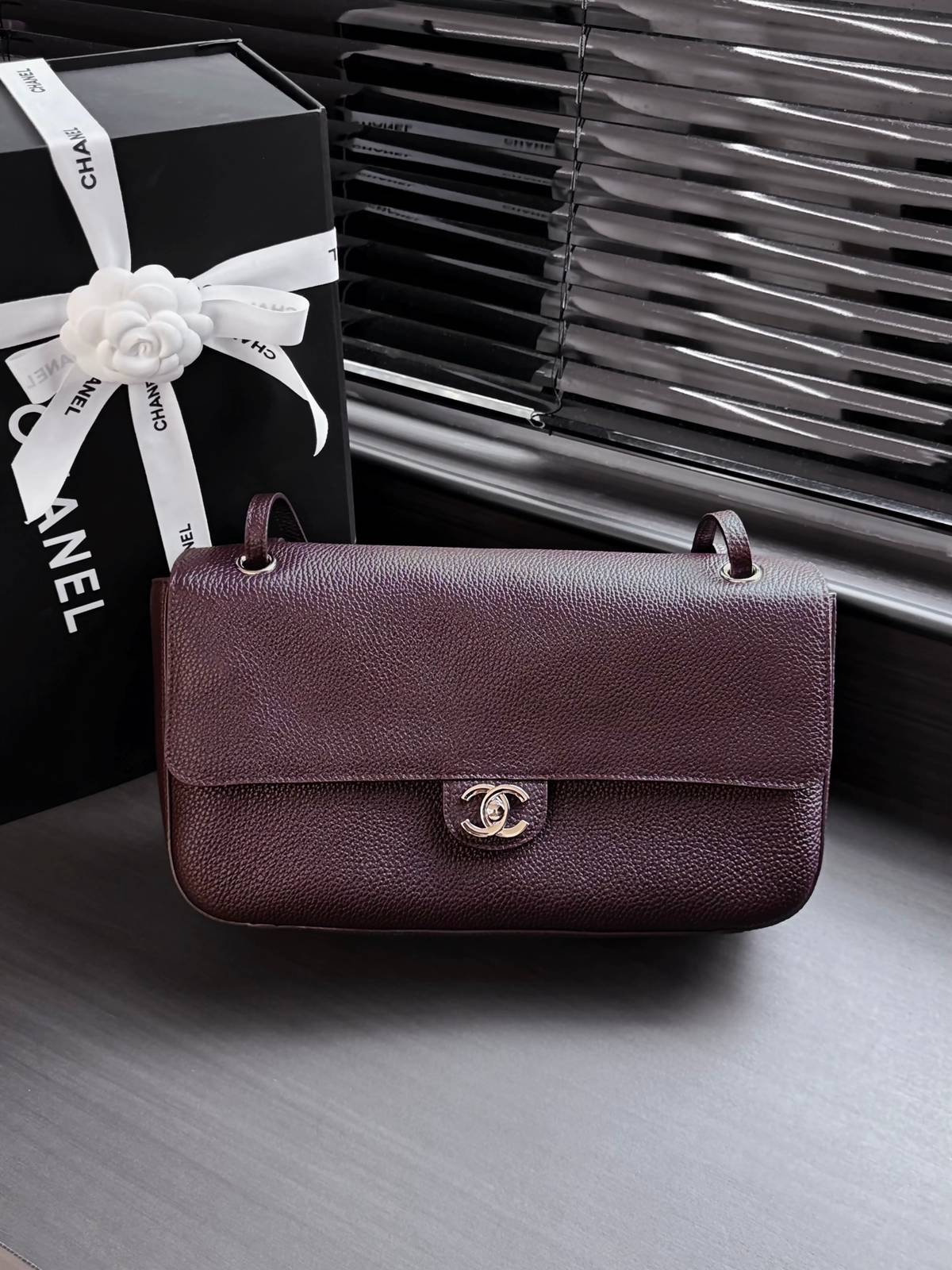 シャネル CHANEL マトラッセ キャビアスキン チェーンショルダーバッグ レディース ブラック ゴールド金具 - 画像 10