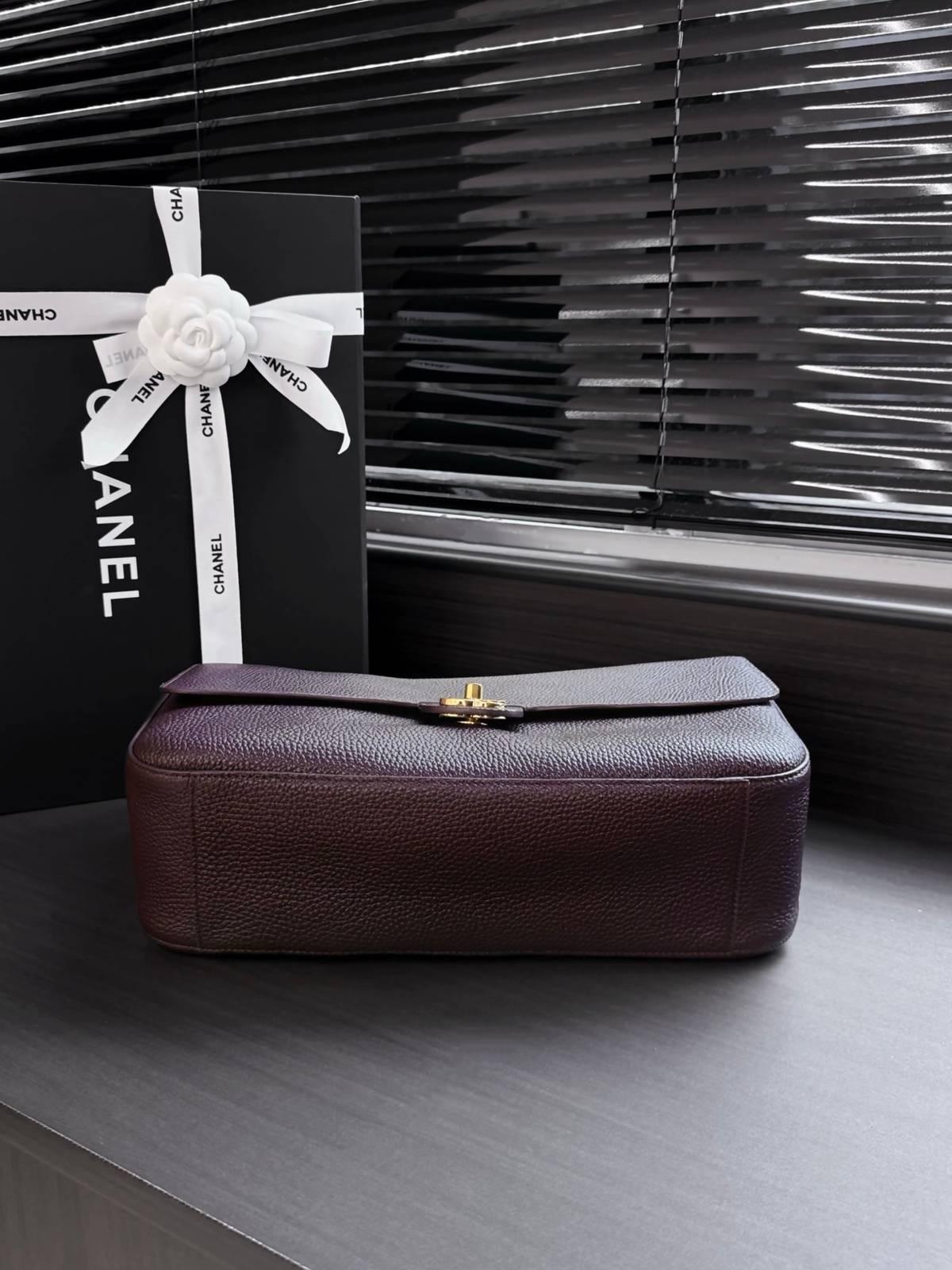 シャネル CHANEL マトラッセ キャビアスキン チェーンショルダーバッグ レディース ブラック ゴールド金具 - 画像 16