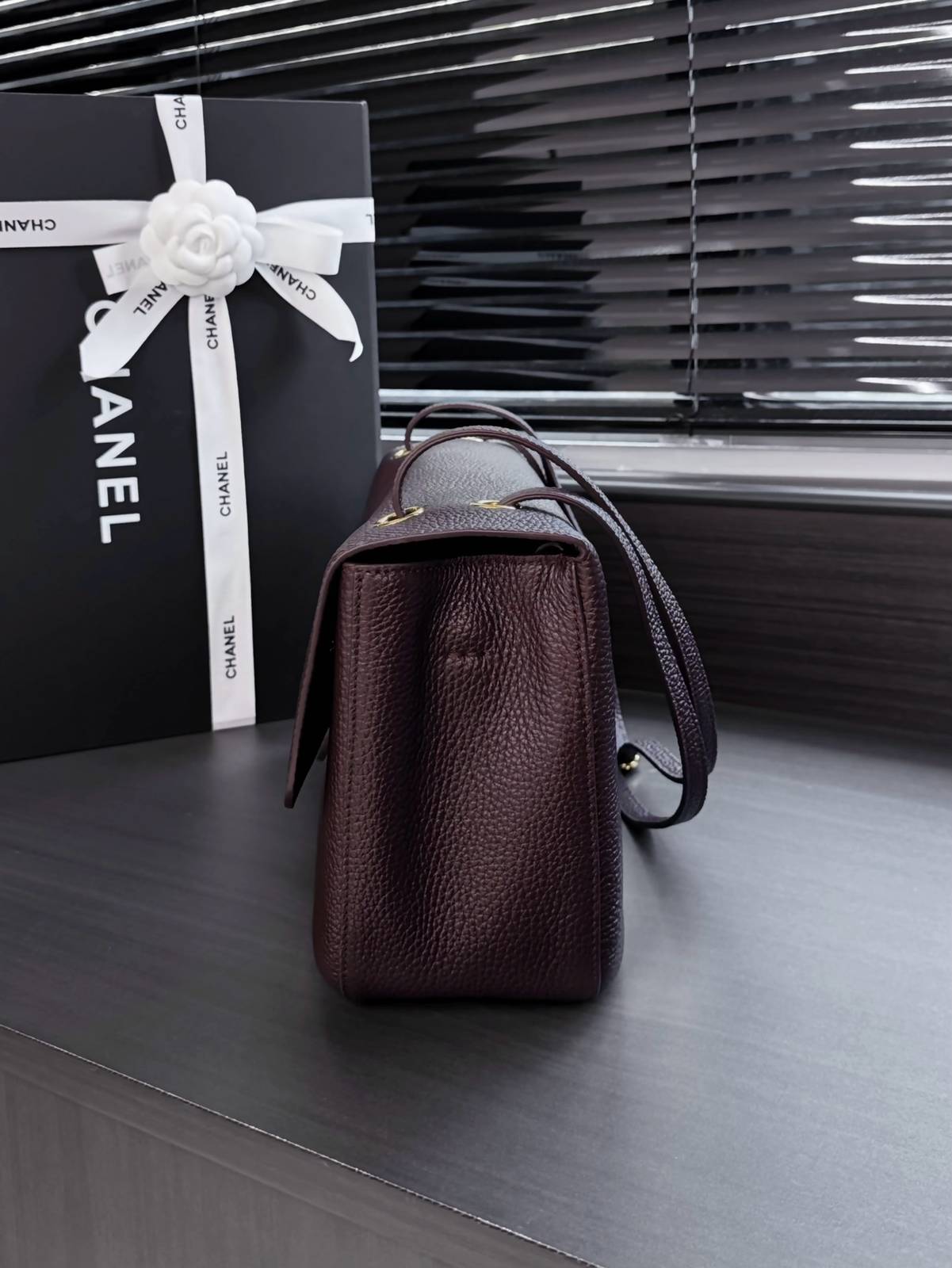 シャネル CHANEL マトラッセ キャビアスキン チェーンショルダーバッグ レディース ブラック ゴールド金具 - 画像 17