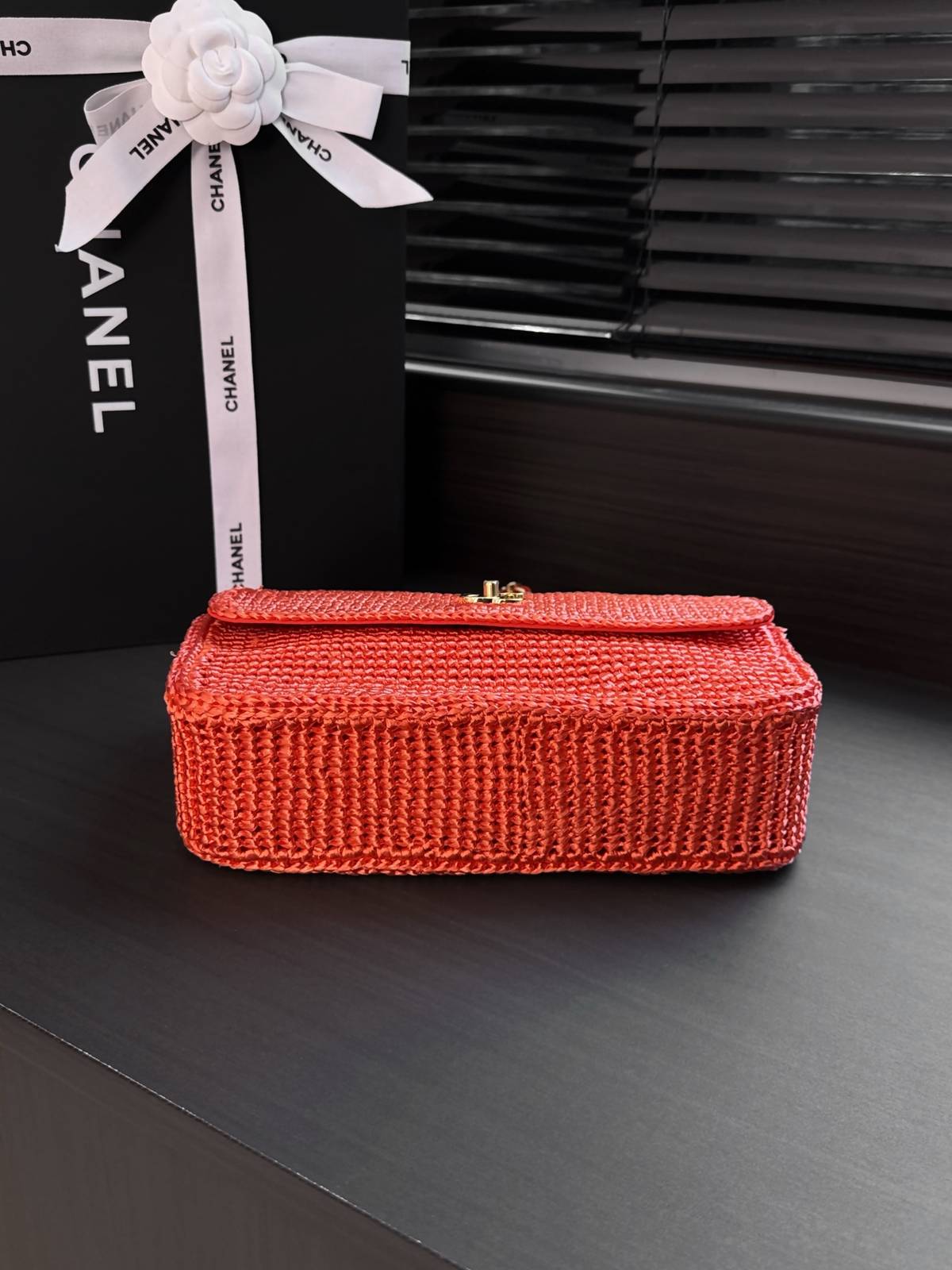 シャネル CHANEL マトラッセ フラップバッグ ラフィア素材 ゴールド金具 ショルダーバッグ レディース レッド ブ - 画像 8