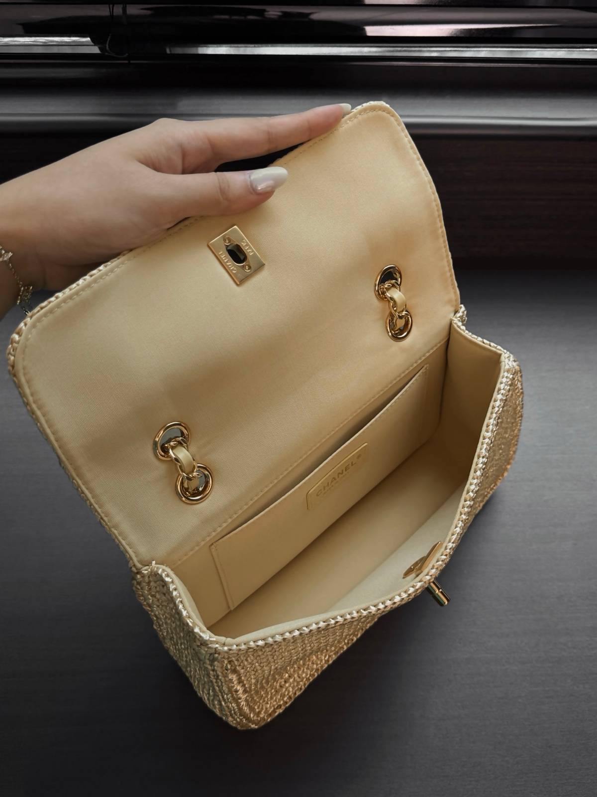 シャネル CHANEL マトラッセ フラップバッグ ラフィア素材 ゴールド金具 ショルダーバッグ レディース レッド ブ - 画像 14