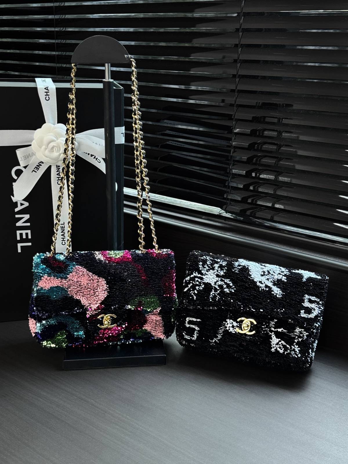 シャネル CHANEL マトラッセ デカマトラッセ チェーンショルダーバッグ ブラック ゴールド金具 レザー編み込みチェ