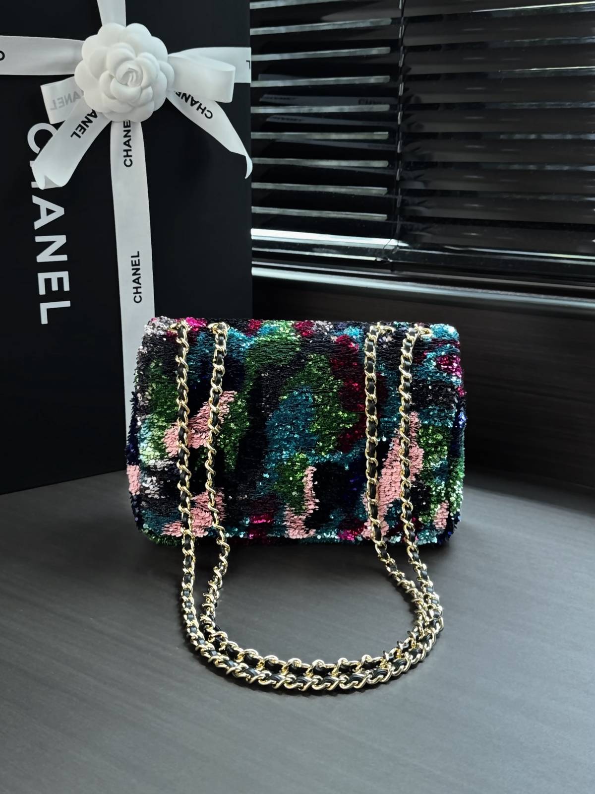 シャネル CHANEL マトラッセ デカマトラッセ チェーンショルダーバッグ ブラック ゴールド金具 レザー編み込みチェ - 画像 7