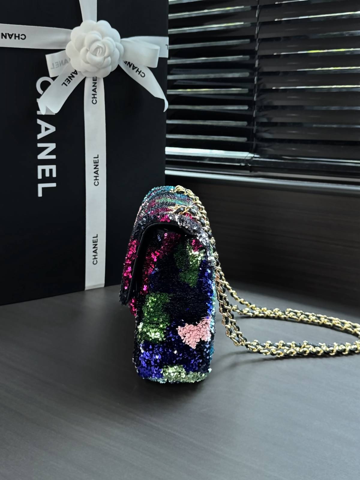 シャネル CHANEL マトラッセ デカマトラッセ チェーンショルダーバッグ ブラック ゴールド金具 レザー編み込みチェ - 画像 8