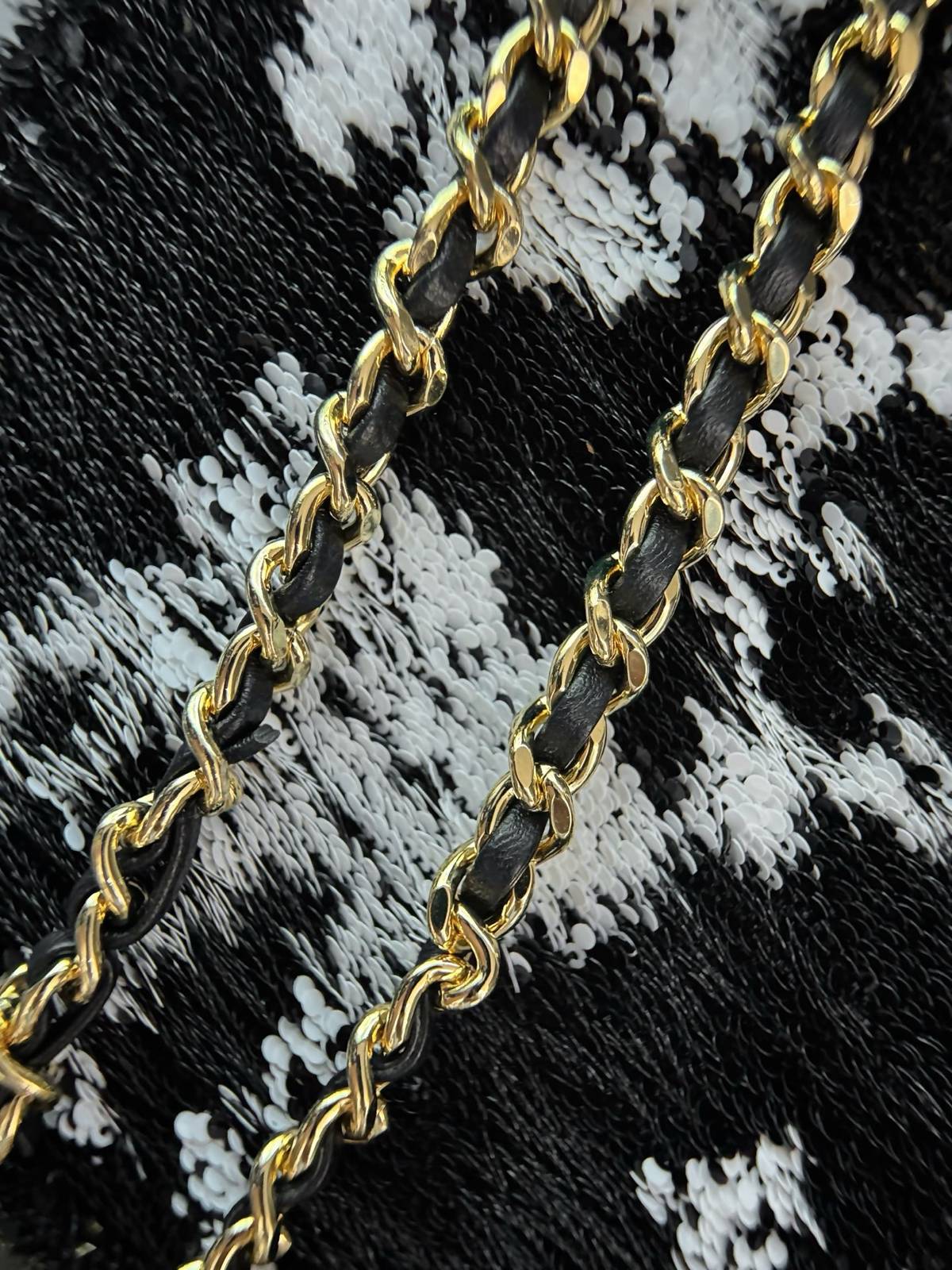 シャネル CHANEL マトラッセ デカマトラッセ チェーンショルダーバッグ ブラック ゴールド金具 レザー編み込みチェ - 画像 14