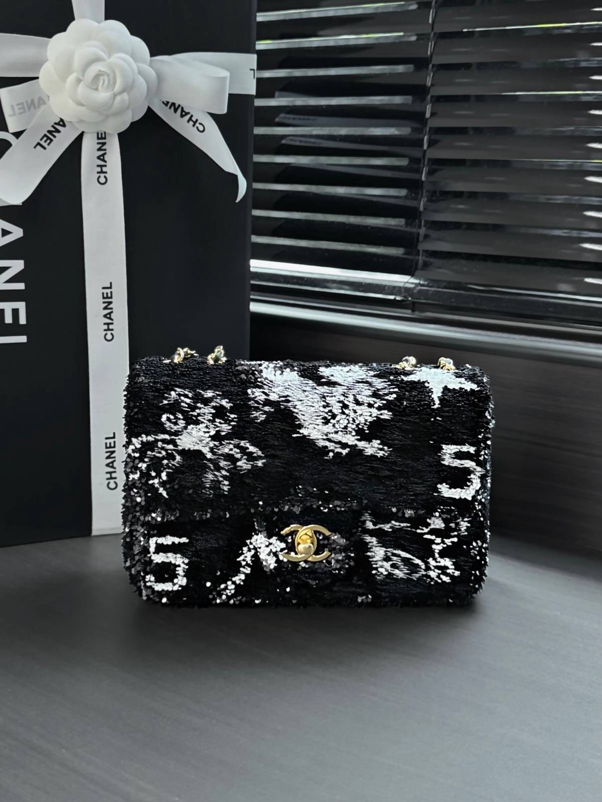 シャネル CHANEL マトラッセ デカマトラッセ チェーンショルダーバッグ ブラック ゴールド金具 レザー編み込みチェ - 画像 19