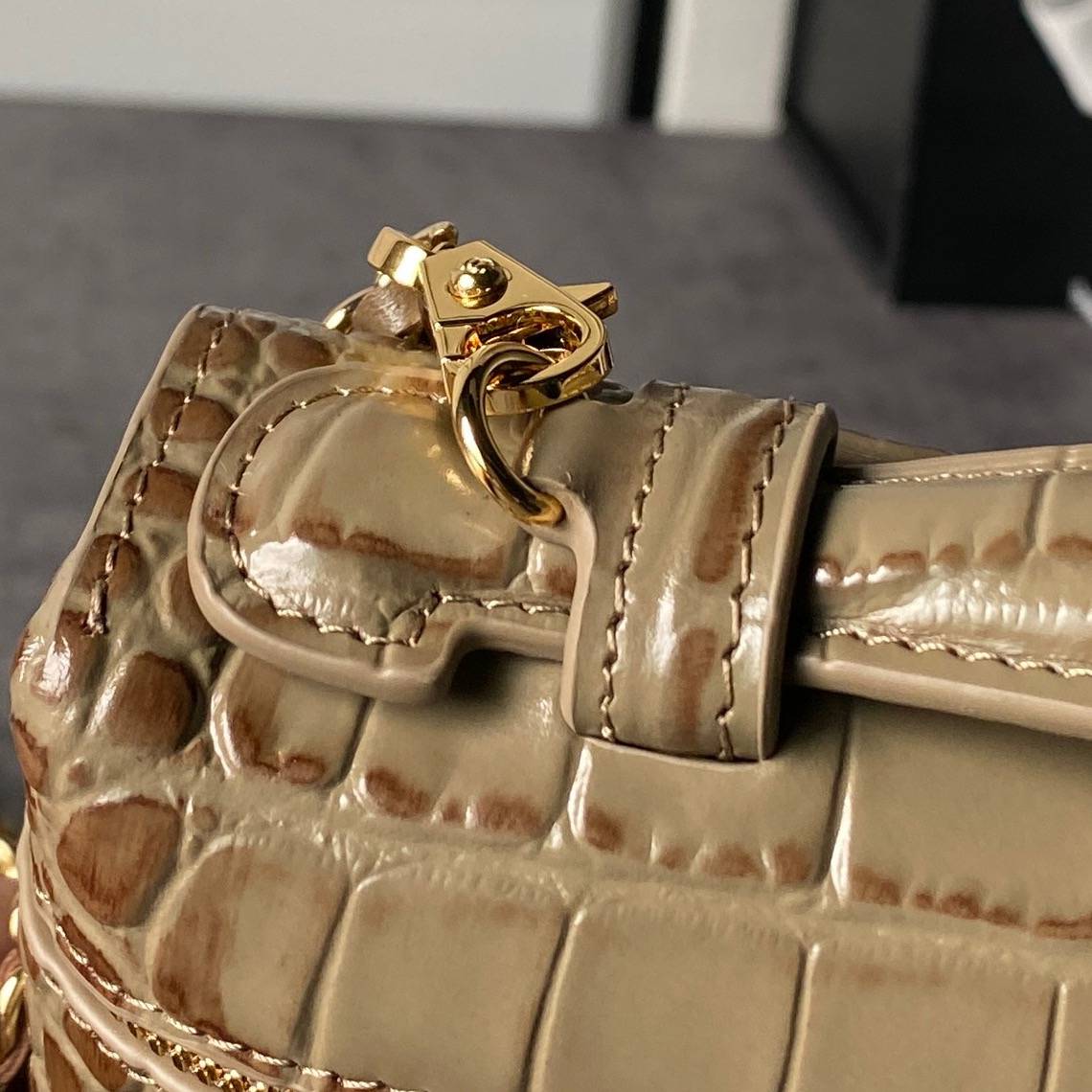 シャネル CHANEL キャビアスキン マトラッセ バニティバッグ ゴールド金具 レザー編み込みチェーン ショルダーバッ - 画像 16
