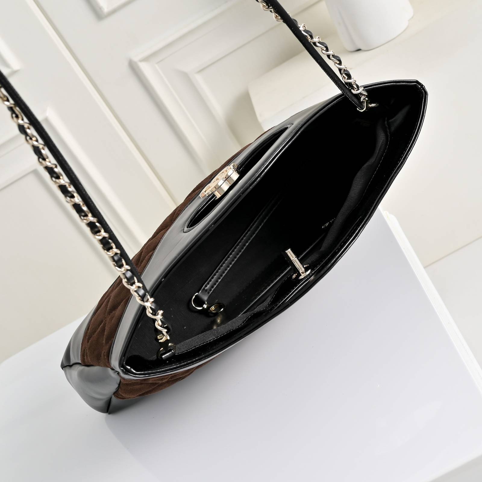 シャネル CHANEL マトラッセ マルチカラー ラムスキン チェーンショルダーバッグ ゴールド金具 レディース - 画像 5