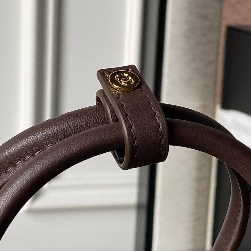 シャネル CHANEL AP5628 ミニボストンバッグ キャビアスキン ブラック ゴールド金具 ターンロック 2WAY - 画像 2
