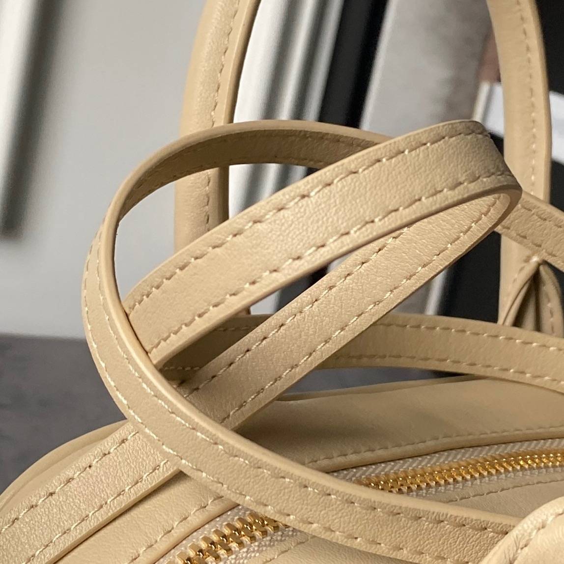 シャネル CHANEL マトラッセ ラムスキン チェーンショルダーバッグ ゴールド金具 ブラック ベージュ レディース - 画像 2