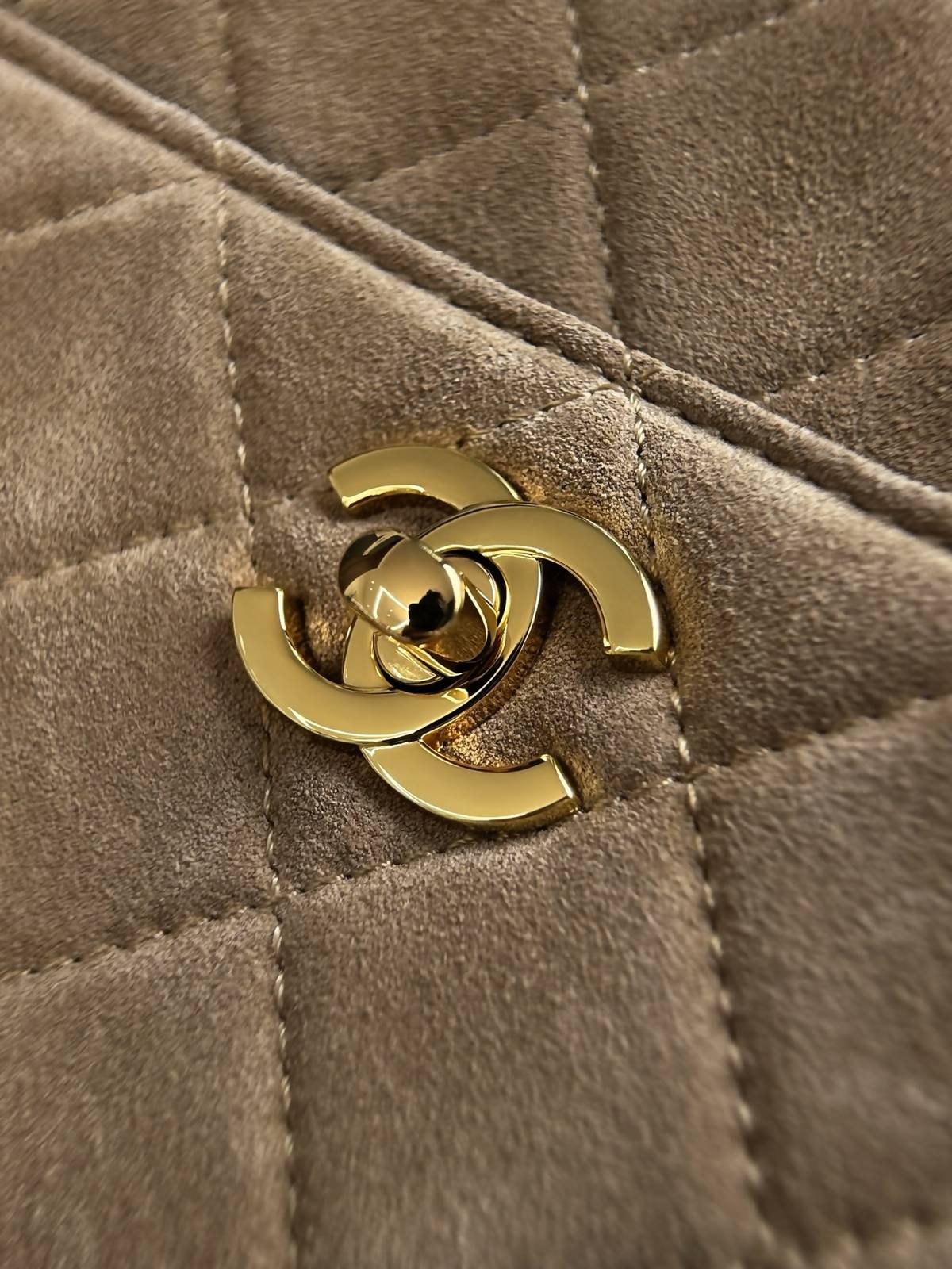 シャネル CHANEL マトラッセ ラムスキン チェーンショルダーバッグ ベージュ ゴールド金具 レディース - 画像 5