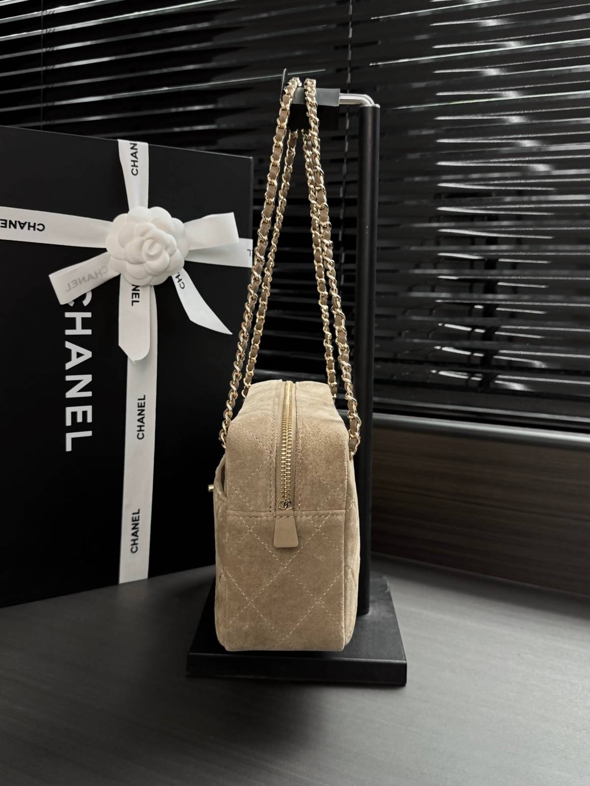 シャネル CHANEL マトラッセ ラムスキン チェーンショルダーバッグ ベージュ ゴールド金具 レディース - 画像 8