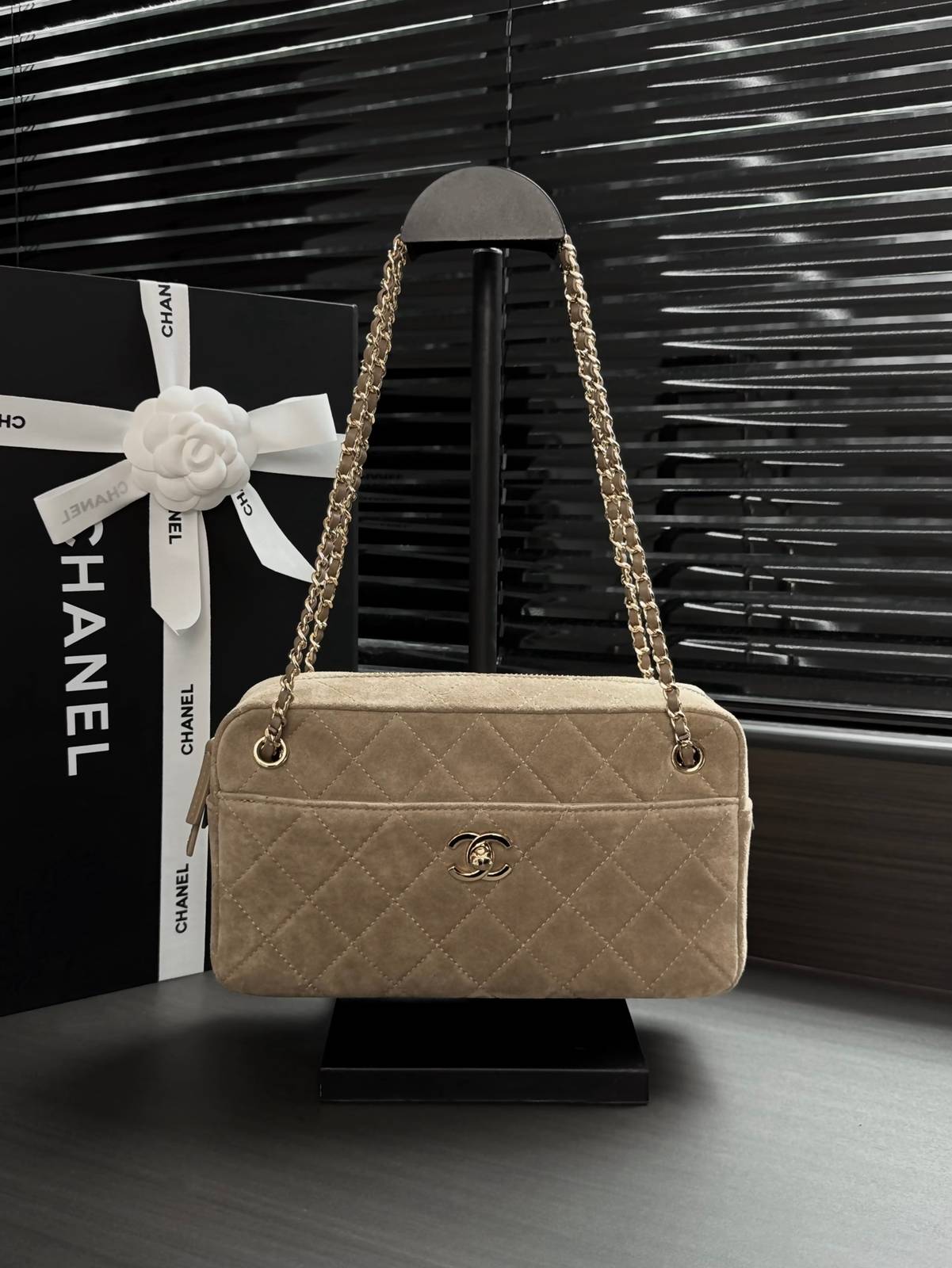 シャネル CHANEL マトラッセ ラムスキン チェーンショルダーバッグ ベージュ ゴールド金具 レディース - 画像 10