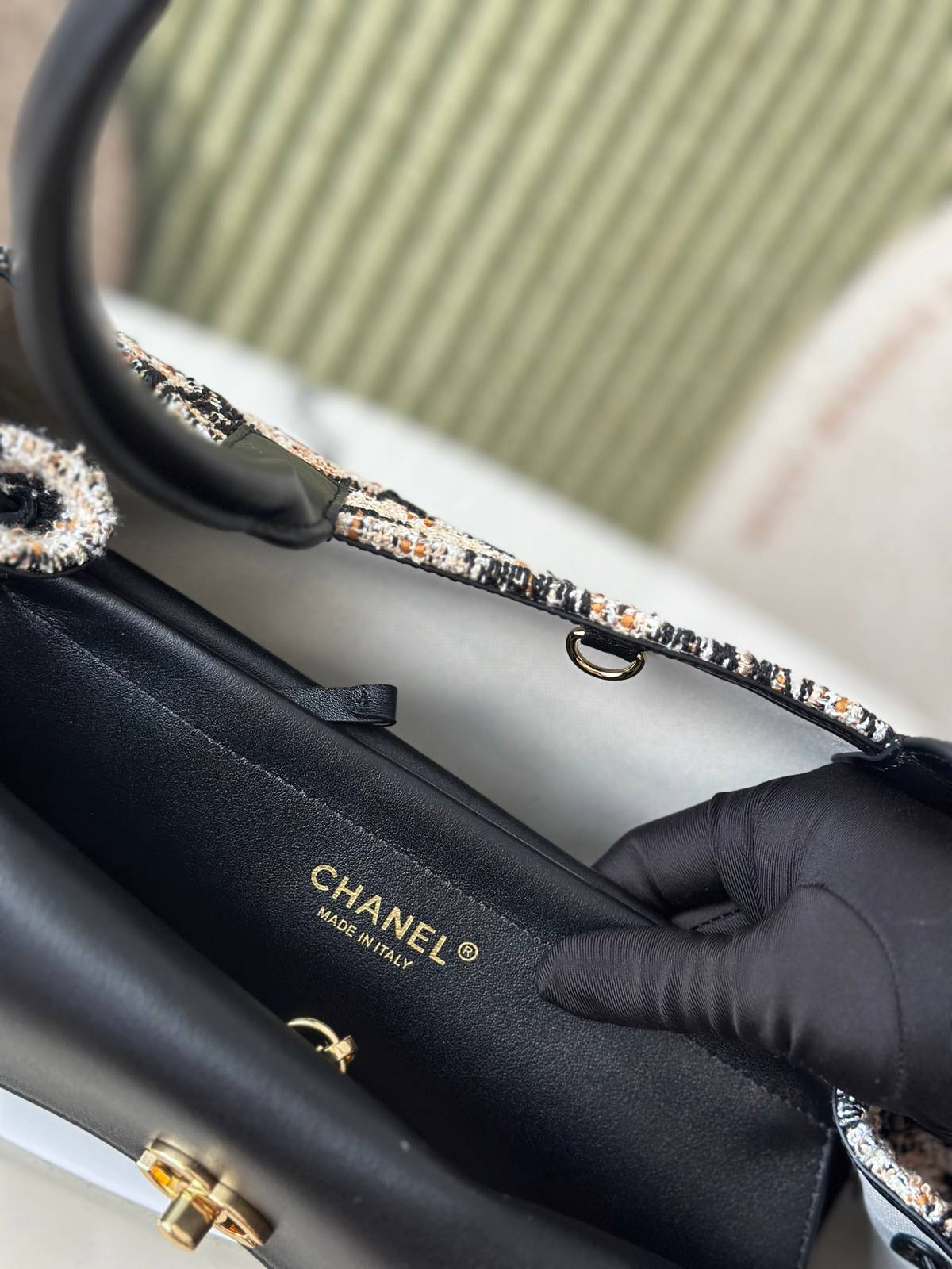 シャネル CHANEL マトラッセ キャビアスキン チェーンショルダーバッグ ブラック ゴールド金具 レディース - 画像 2