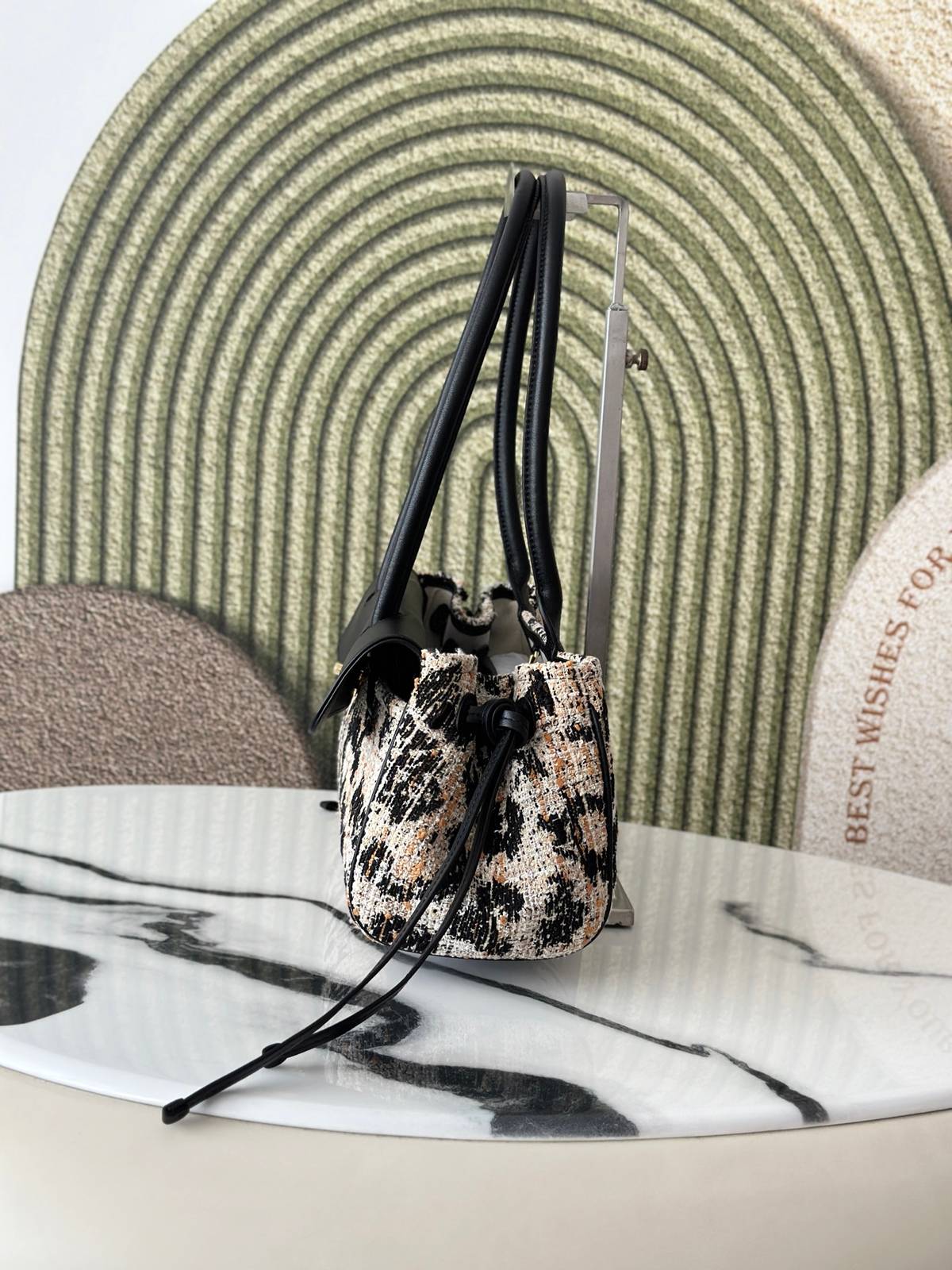 シャネル CHANEL マトラッセ キャビアスキン チェーンショルダーバッグ ブラック ゴールド金具 レディース - 画像 9