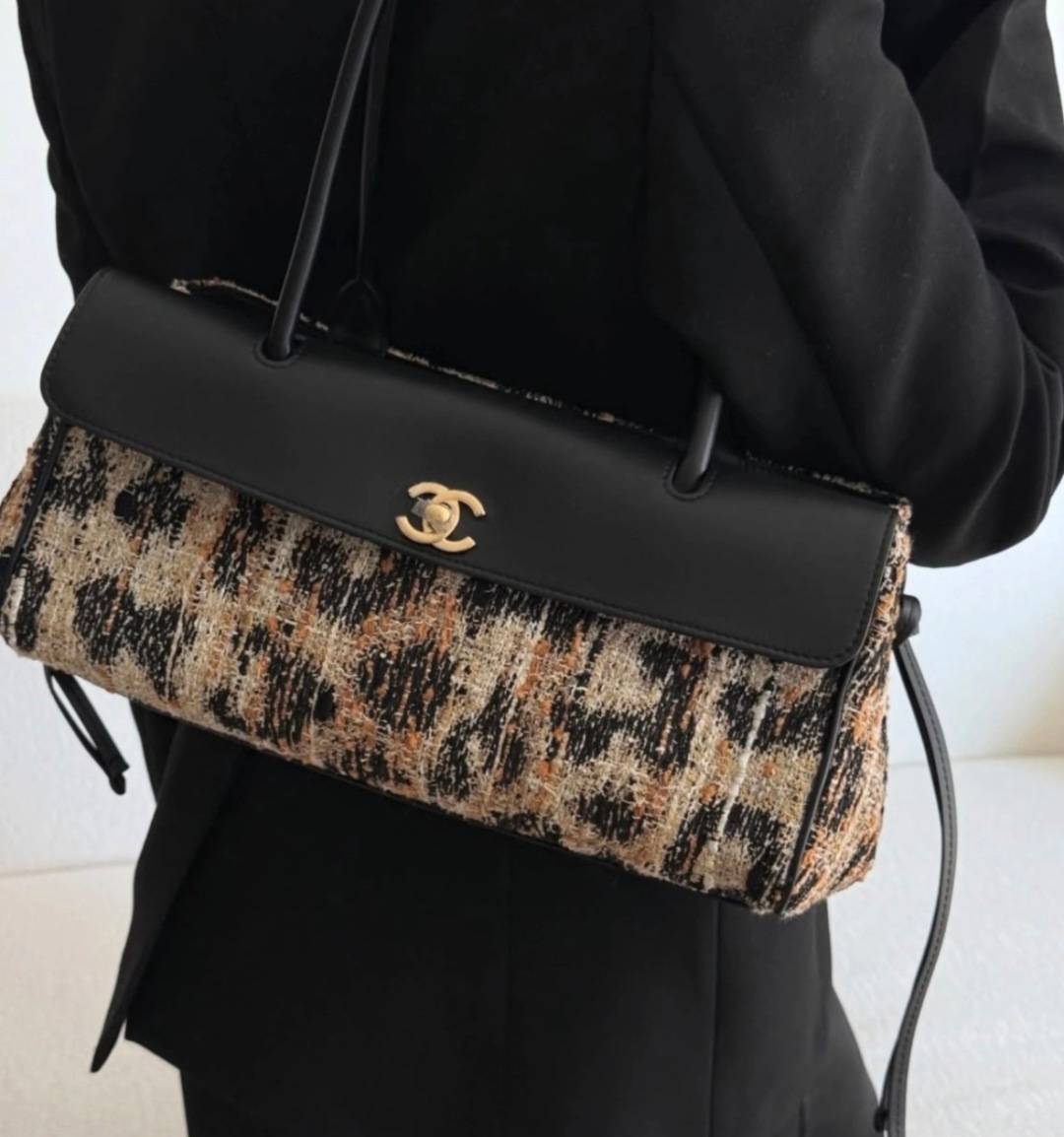 シャネル CHANEL マトラッセ キャビアスキン チェーンショルダーバッグ ブラック ゴールド金具 レディース - 画像 15