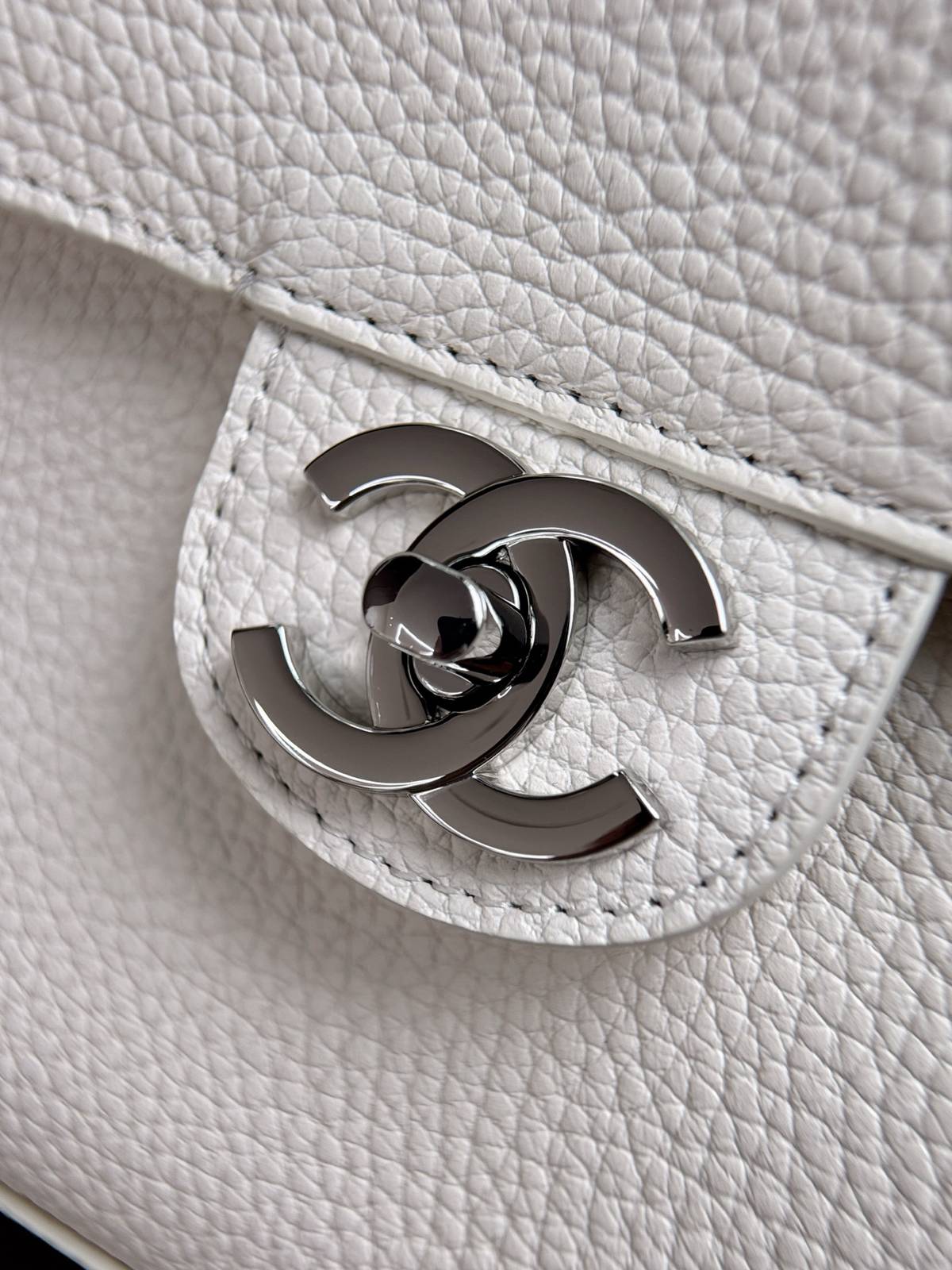 シャネル CHANEL マトラッセ フラップバッグ ラムスキン ゴールド金具 ショルダーバッグ レディース ホワイト ブ - 画像 6