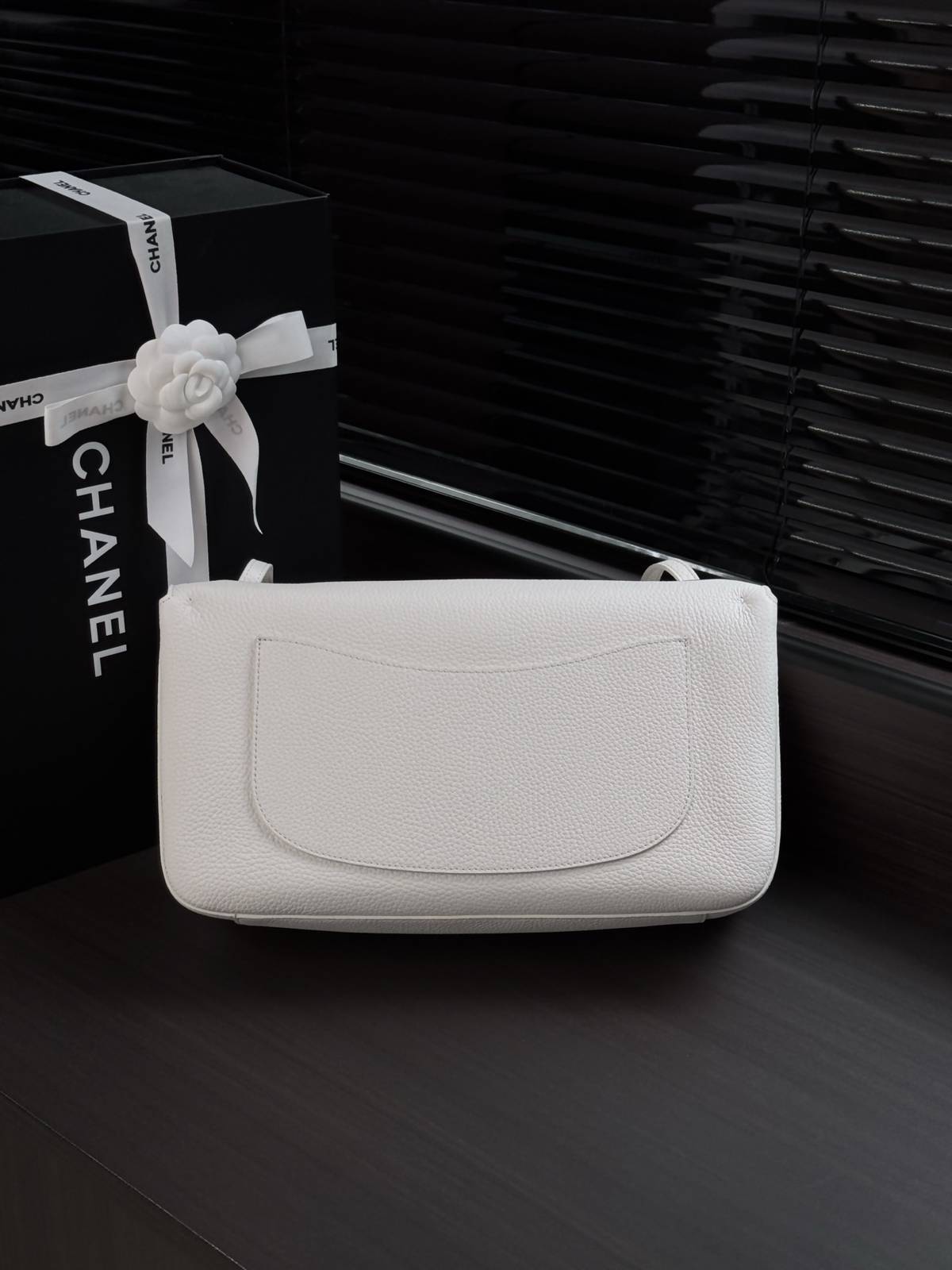 シャネル CHANEL マトラッセ フラップバッグ ラムスキン ゴールド金具 ショルダーバッグ レディース ホワイト ブ - 画像 9