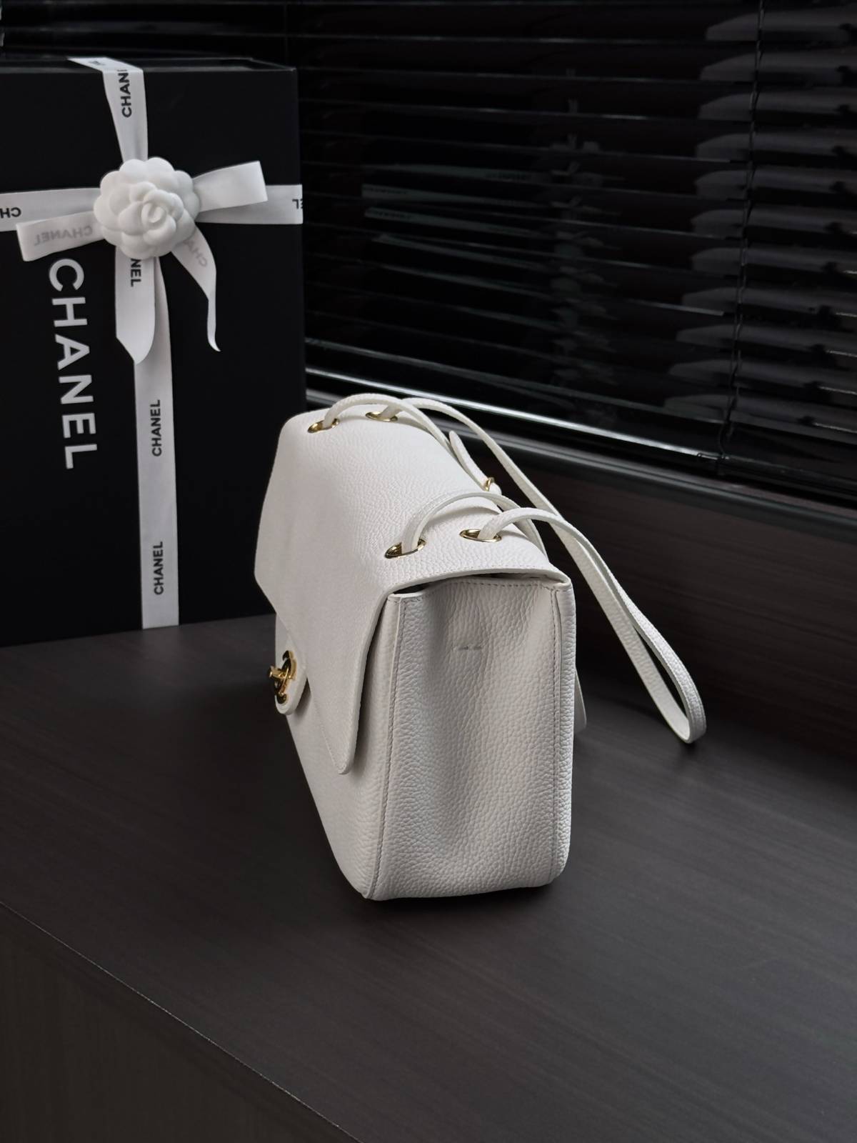シャネル CHANEL マトラッセ フラップバッグ ラムスキン ゴールド金具 ショルダーバッグ レディース ホワイト ブ - 画像 17