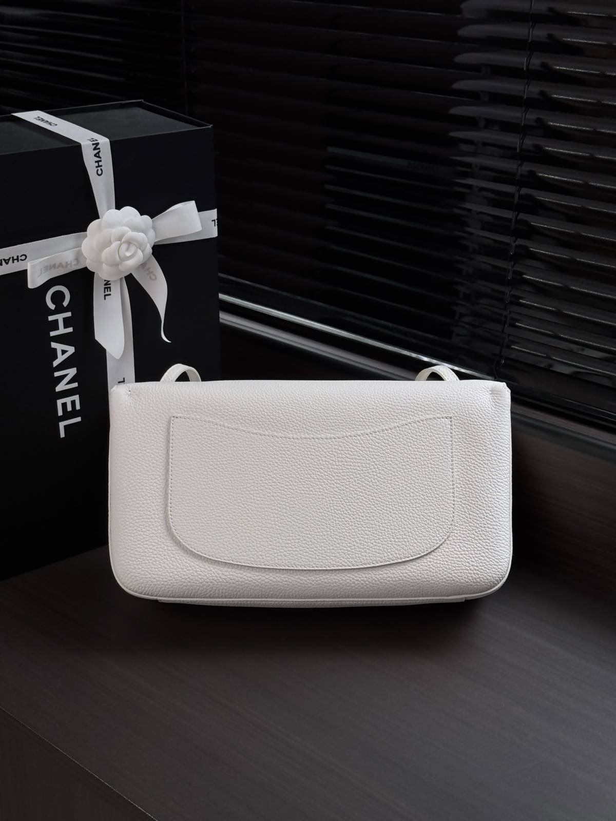 シャネル CHANEL マトラッセ フラップバッグ ラムスキン ゴールド金具 ショルダーバッグ レディース ホワイト ブ - 画像 18