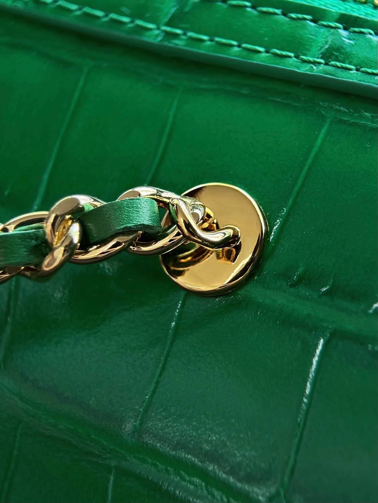 シャネル CHANEL マトラッセ キャビアスキン チェーンショルダーバッグ ゴールド金具 ブラック レディース - 画像 3